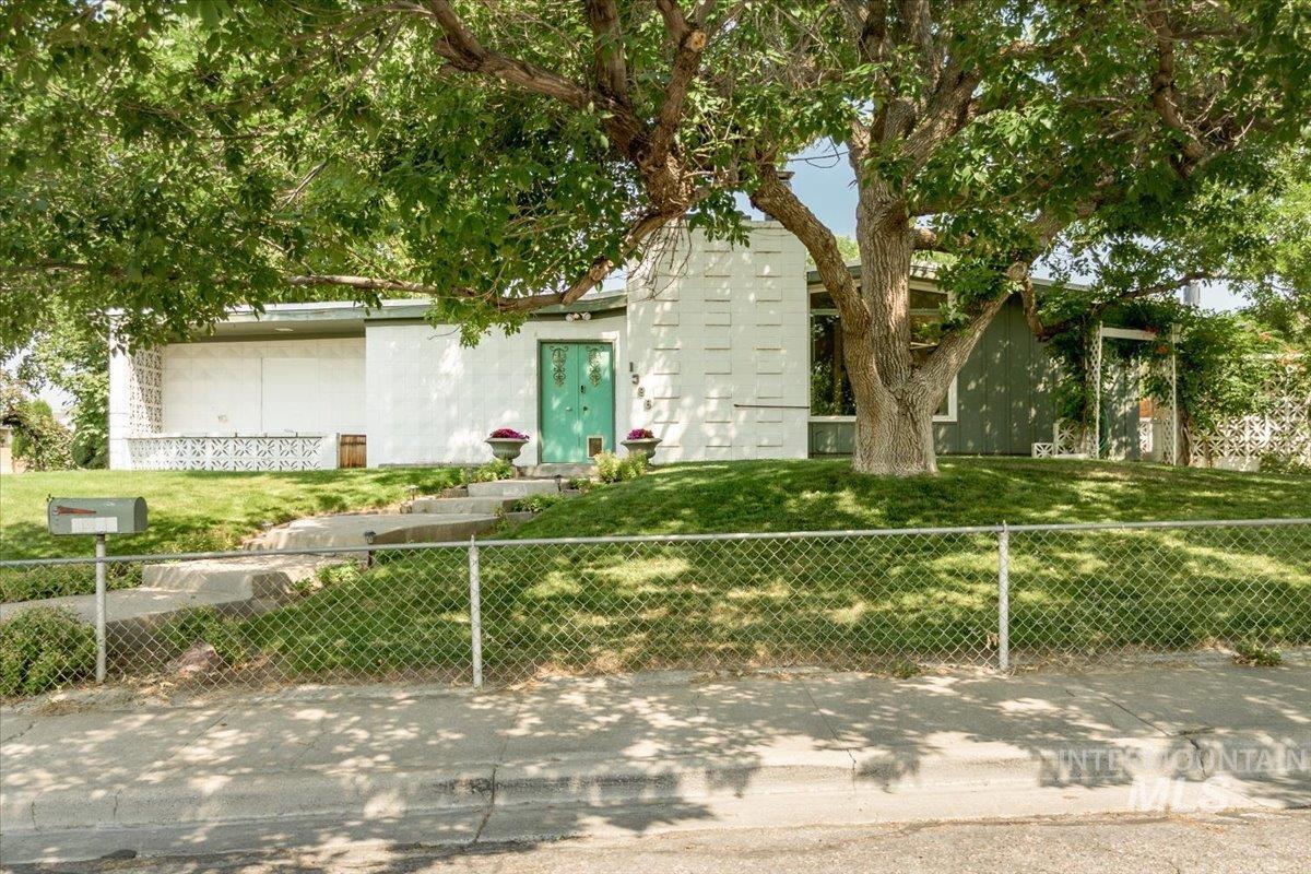 1398 Santa Anita Ave, Pocatello ID 83201