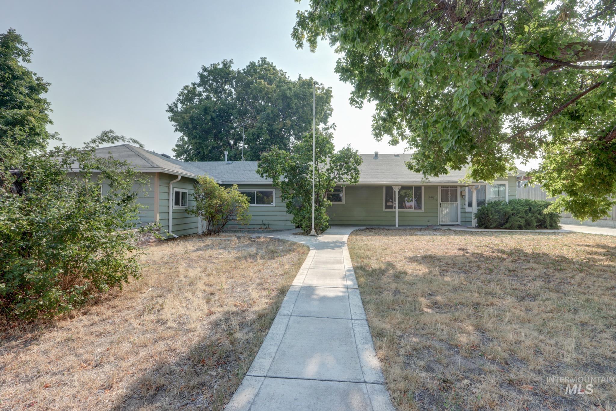 288 & 290 Hillcrest Dr, Ontario OR 97914