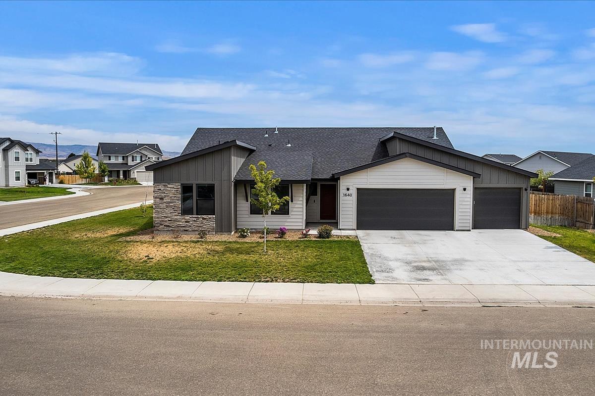 1640 SW Accipiter Pl, Mountain Home ID 83647