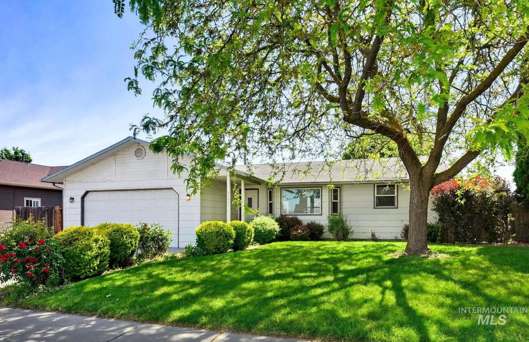 2404 Golden Ave, Fruitland ID 83619