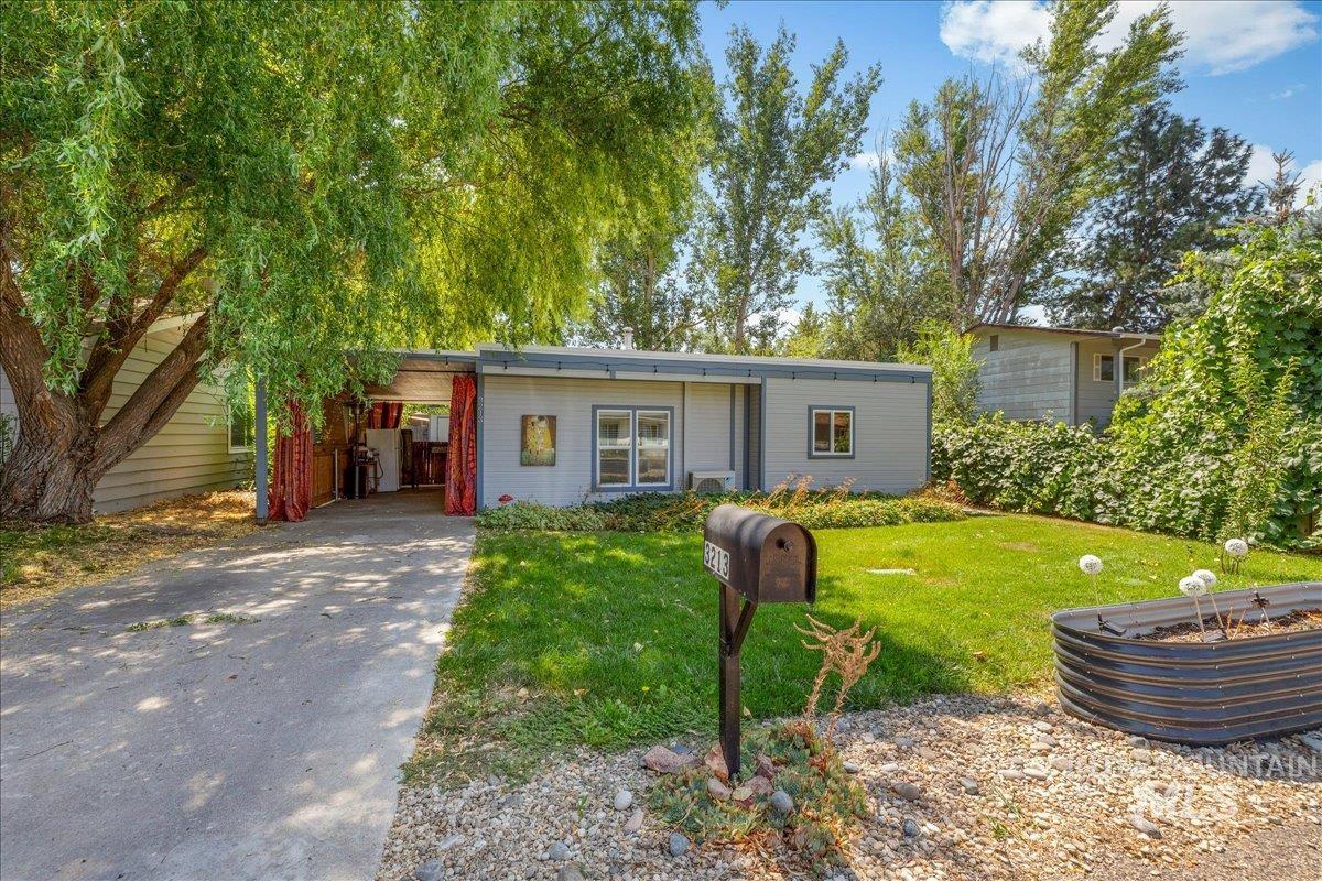 3213 W Edgemoor Road, Boise ID 83703