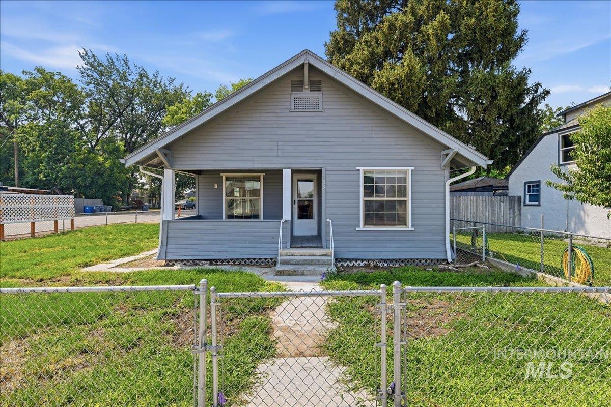 103 N Dewey Ave, Middleton ID 83644