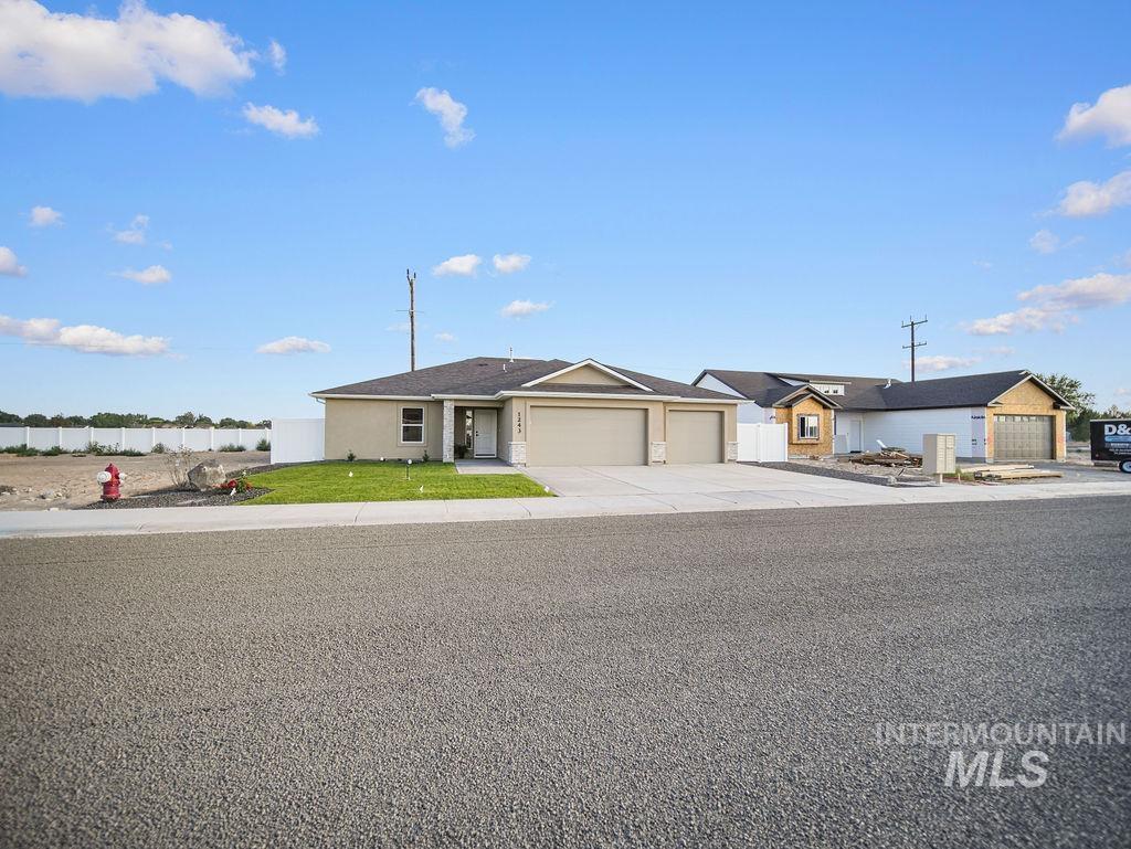 1243 Magic Rd, Twin Falls ID 83301