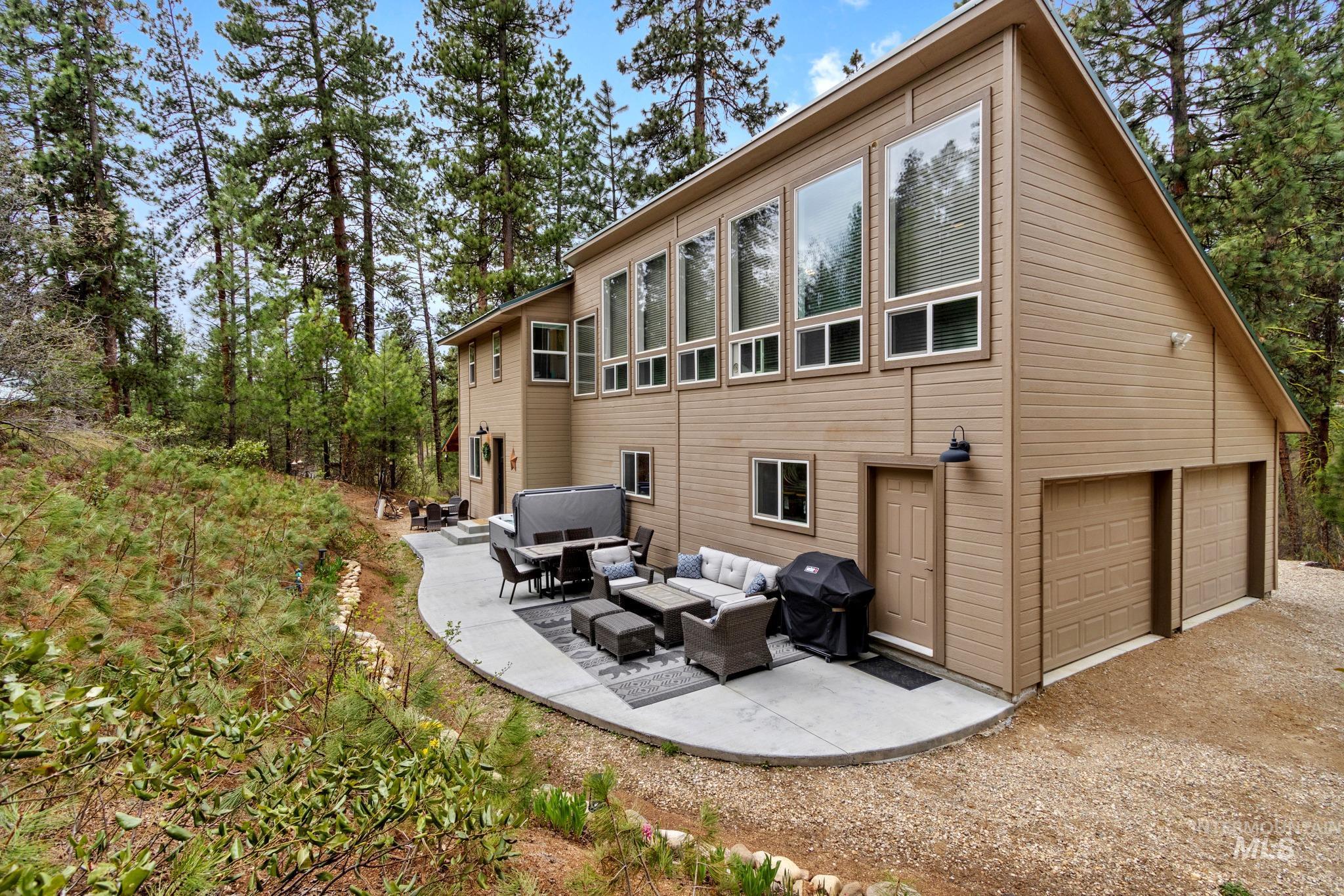 16 Grouse Road, Idaho City ID 83631