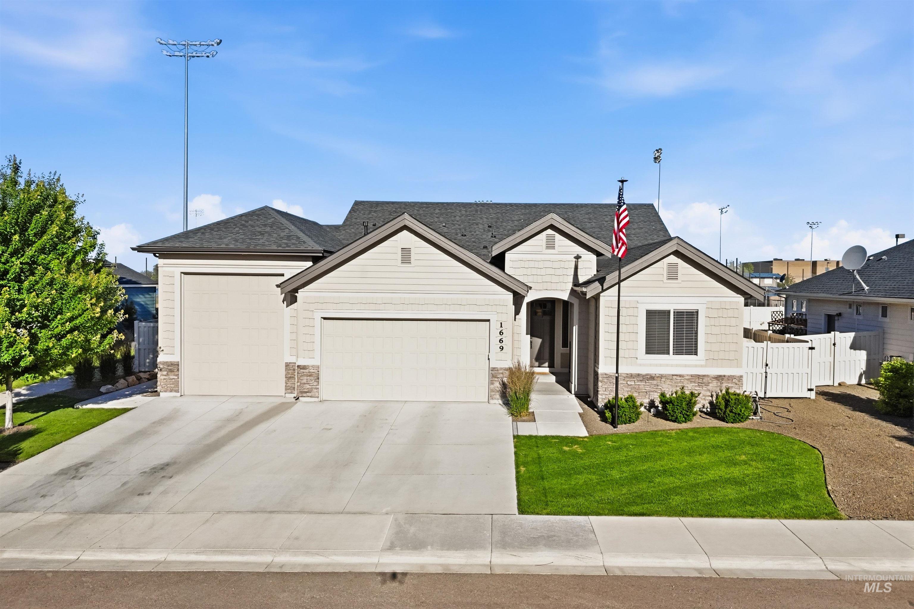 1669 Loch Ness Ave, Middleton ID 83644