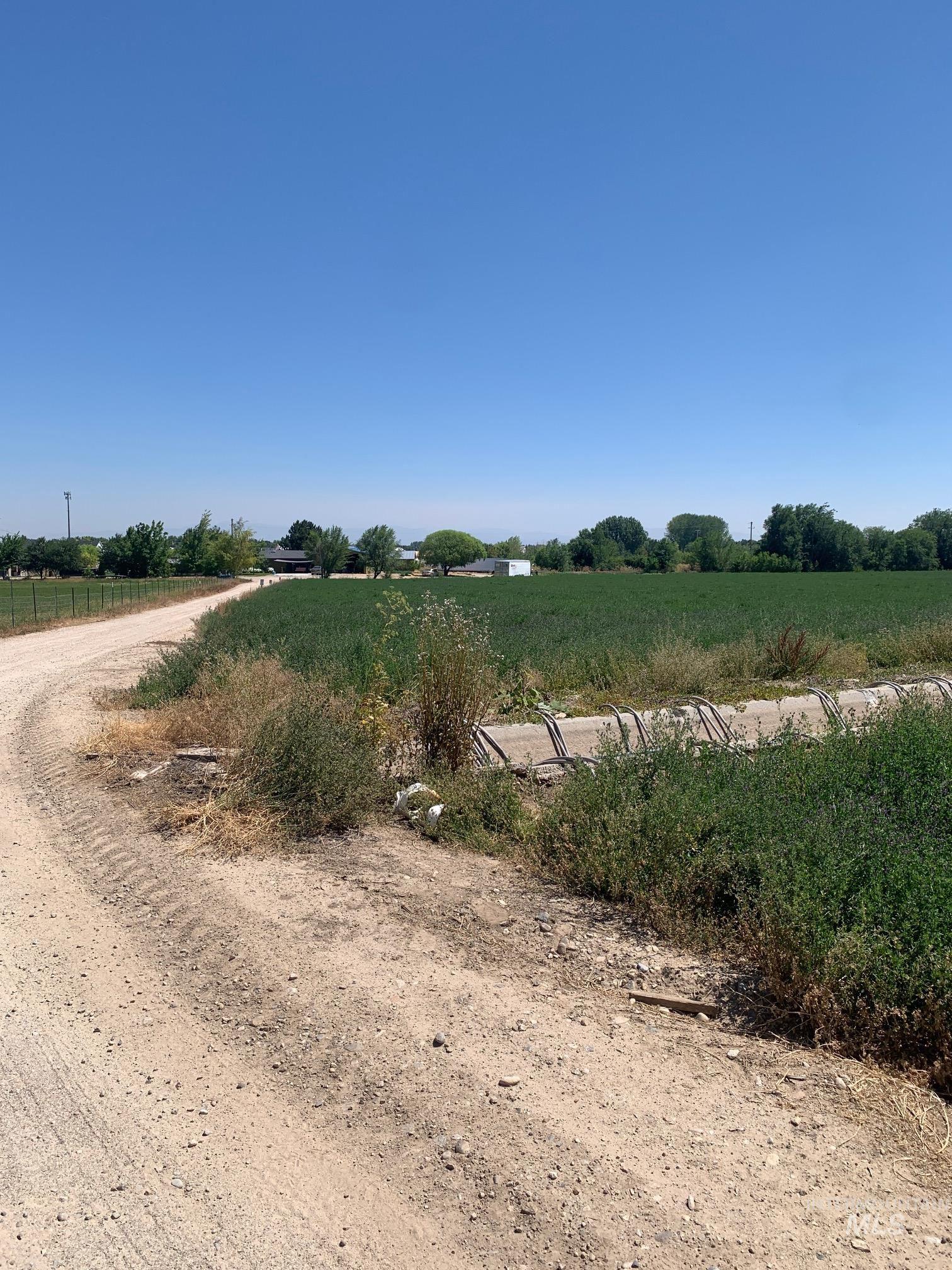 1064 N Big Tree Lane, Kuna ID 83634