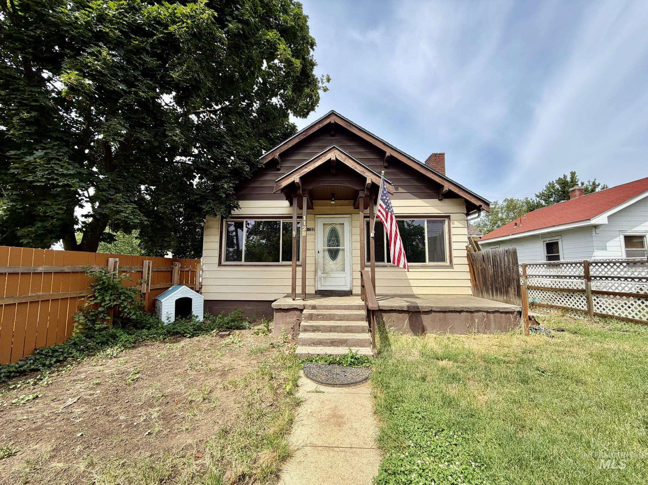 1122 11th St., Lewiston ID 83501