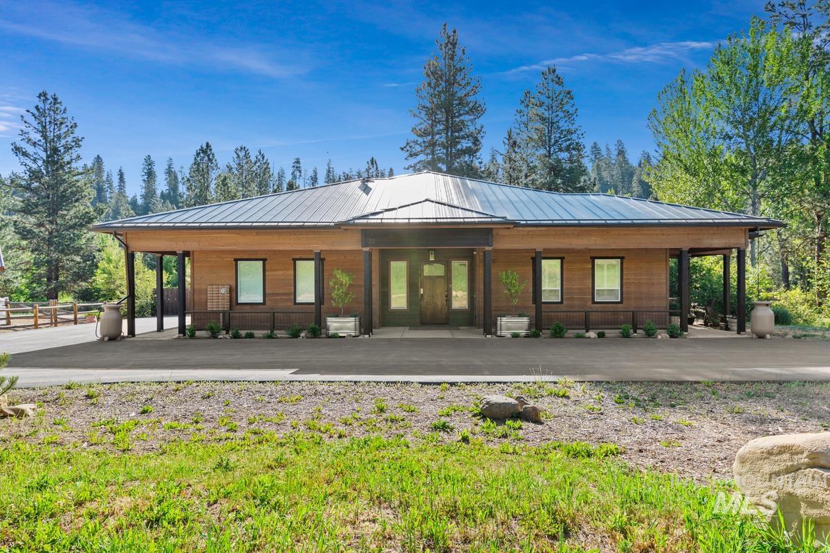 22 Creekside Ct, Garden Valley ID 83622