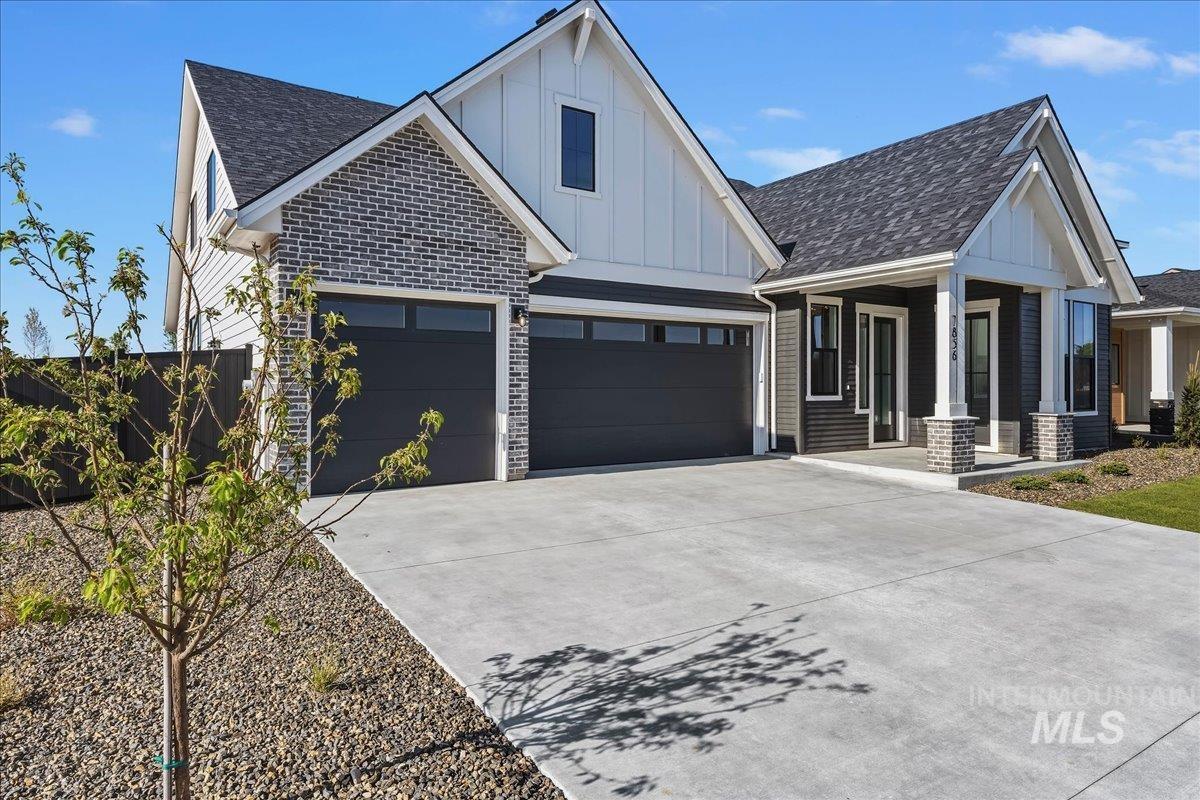 7856 W Flathead Lake Street, Eagle ID 83616