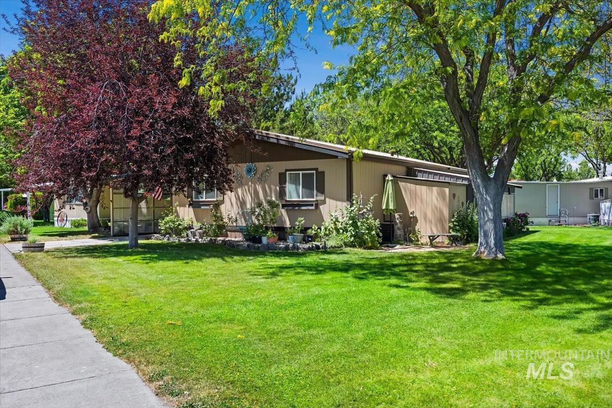 333 Rock Creek Rd N # 14, Hansen ID 83334