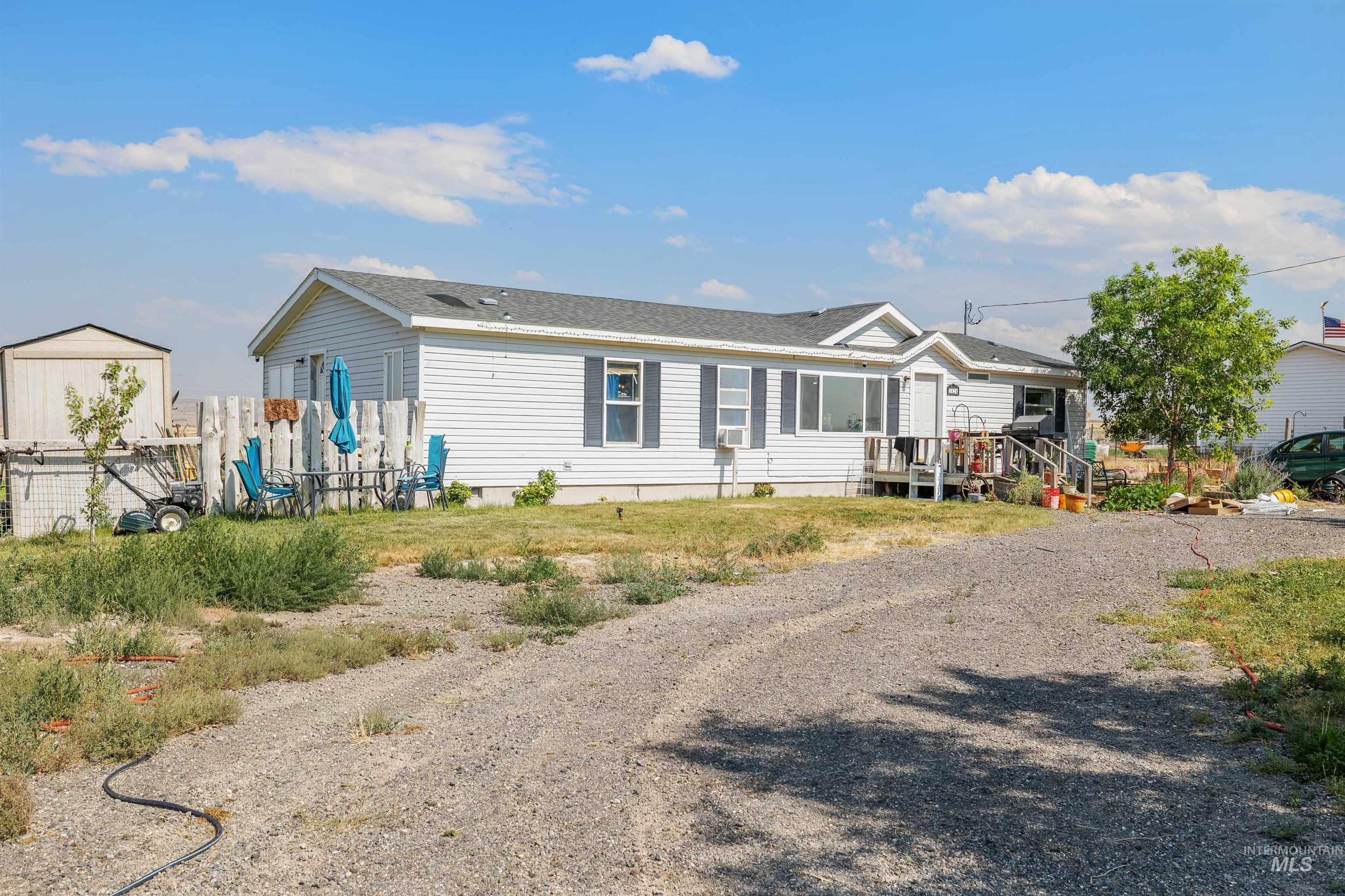 2424 Oakley Ave, Hollister ID 83301