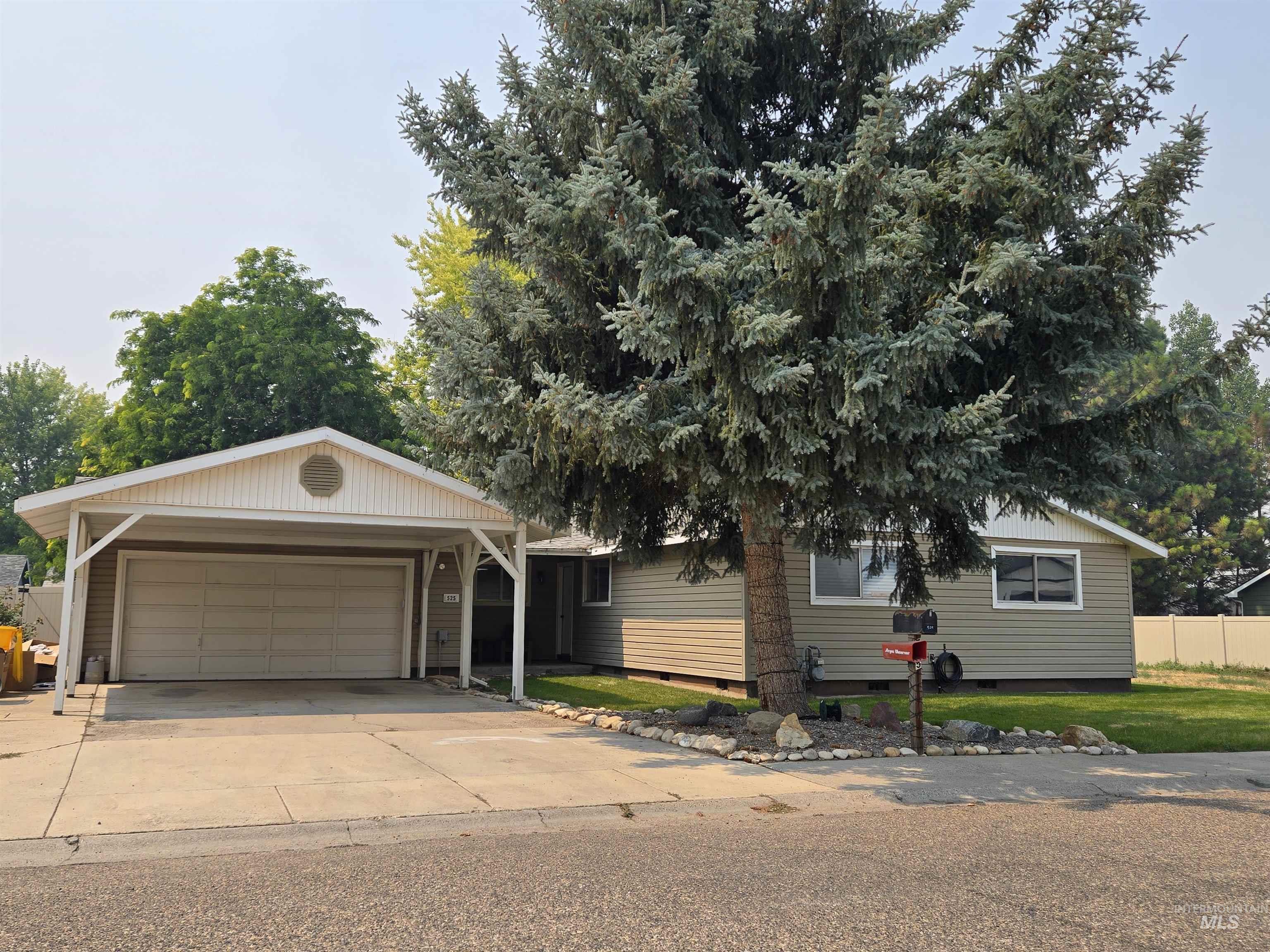 525 Reiter Dr, Ontario OR 97914