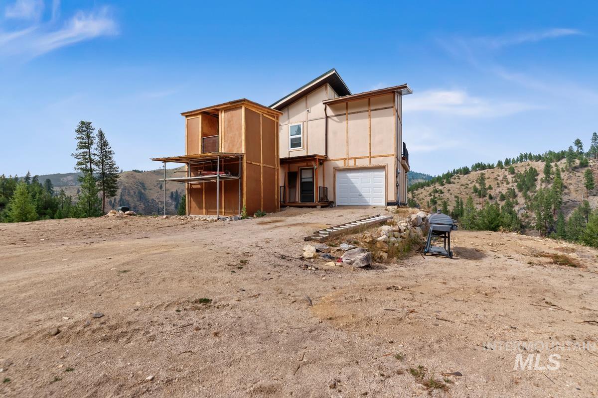 7 Scenic Rim Cir, Lowman ID 83637