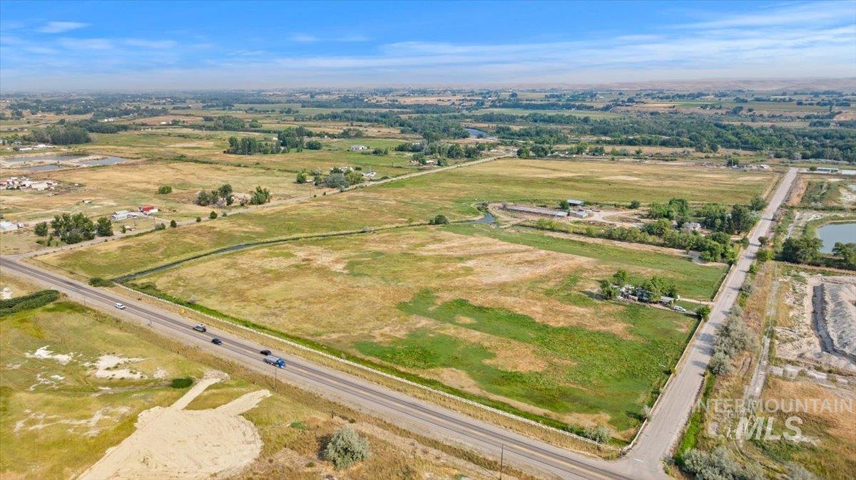 1627 Union Ln, Emmett ID 83617