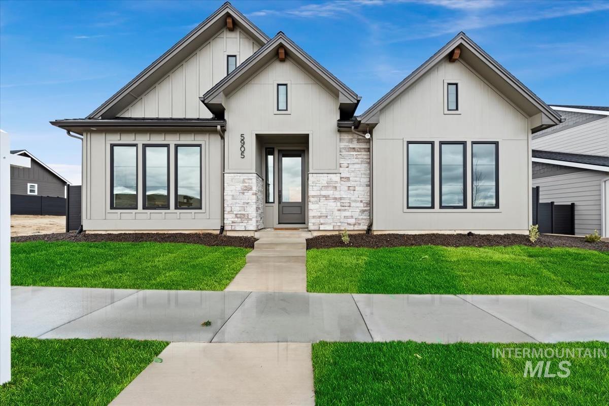 6336 N Barholm Ln, Eagle ID 83616