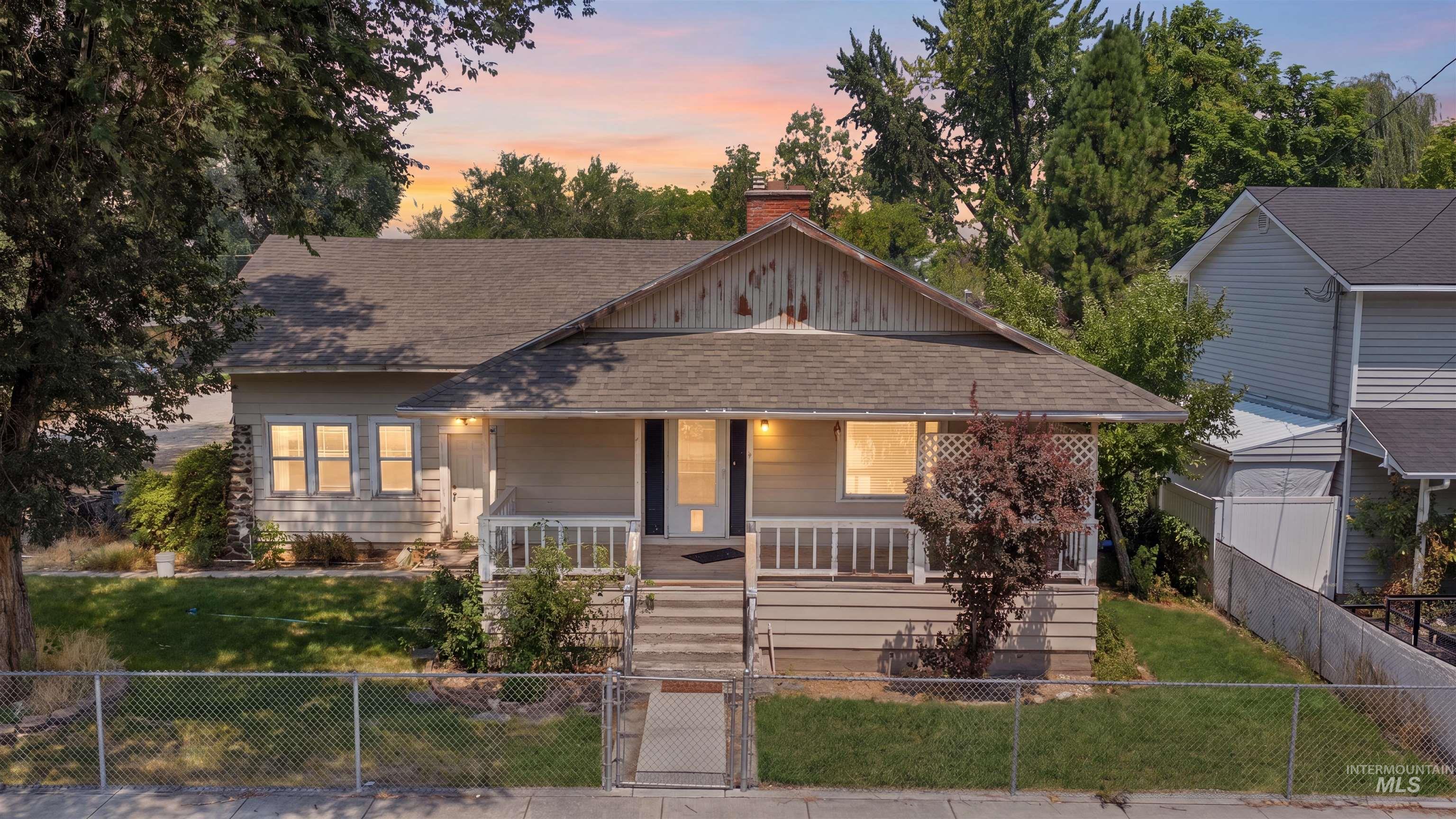202 E 4th St, Kuna ID 83634