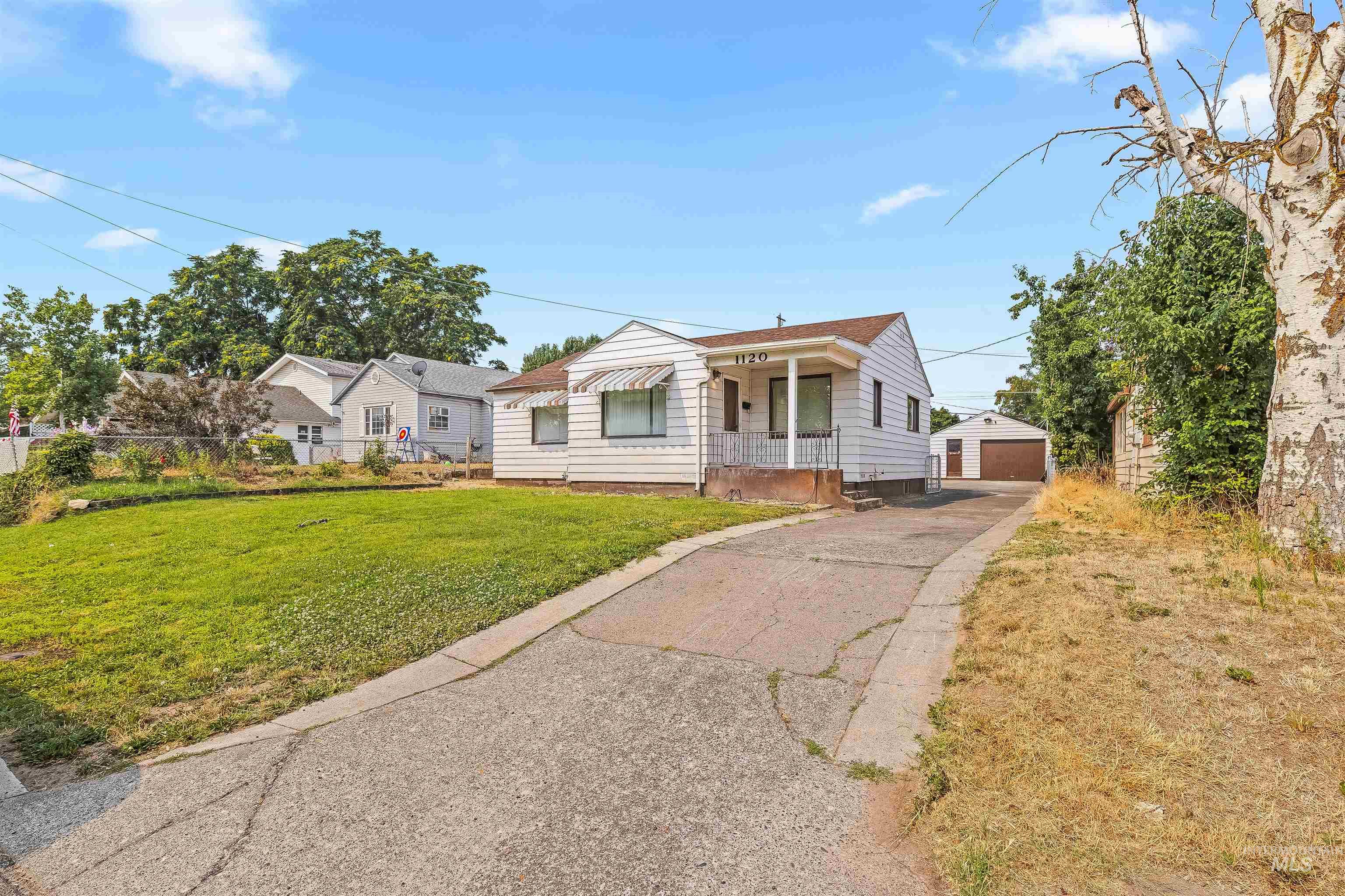 1120 11th Street, Clarkston WA 99403
