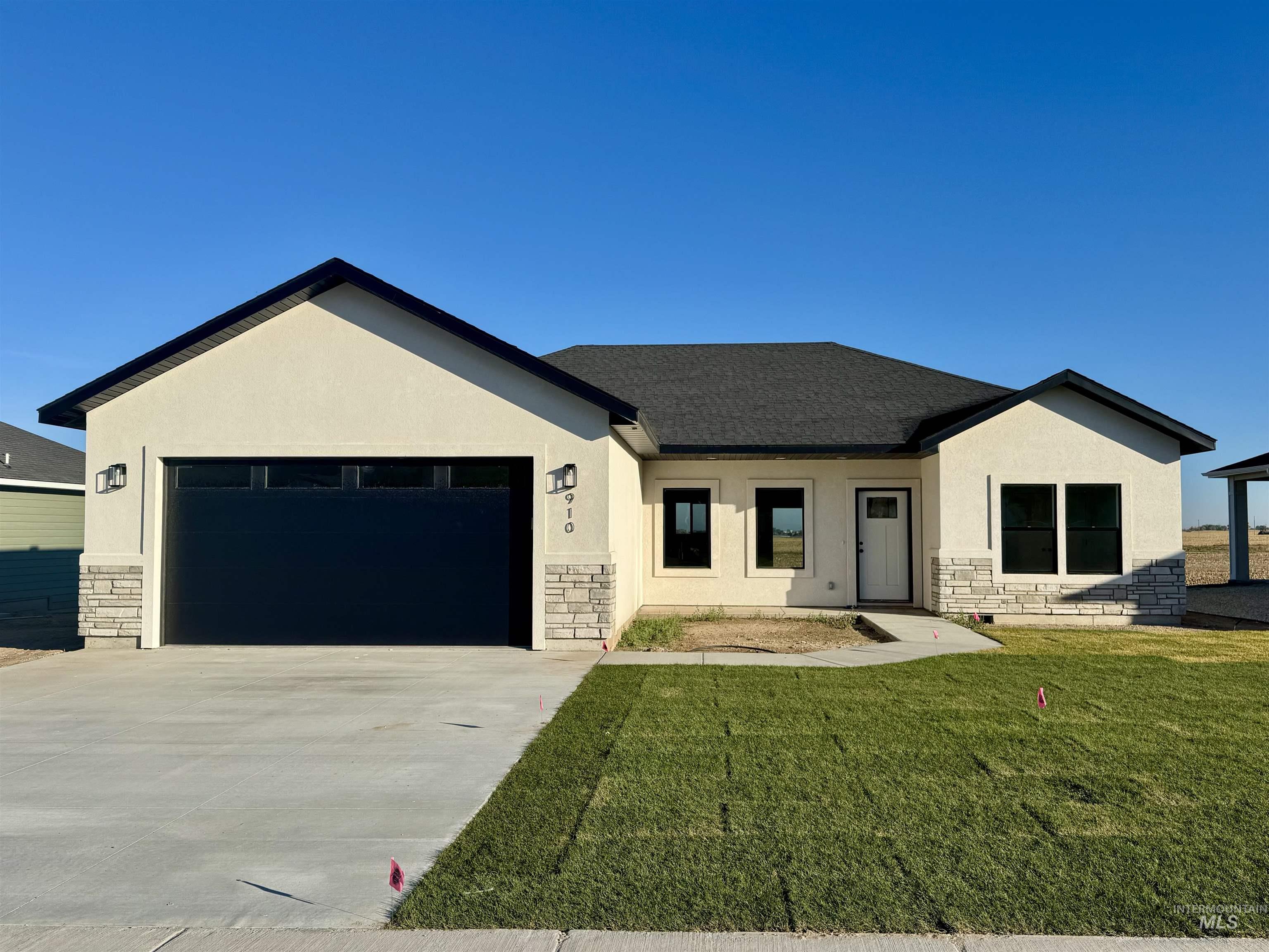 910 23rd Ave E, Jerome ID 83338