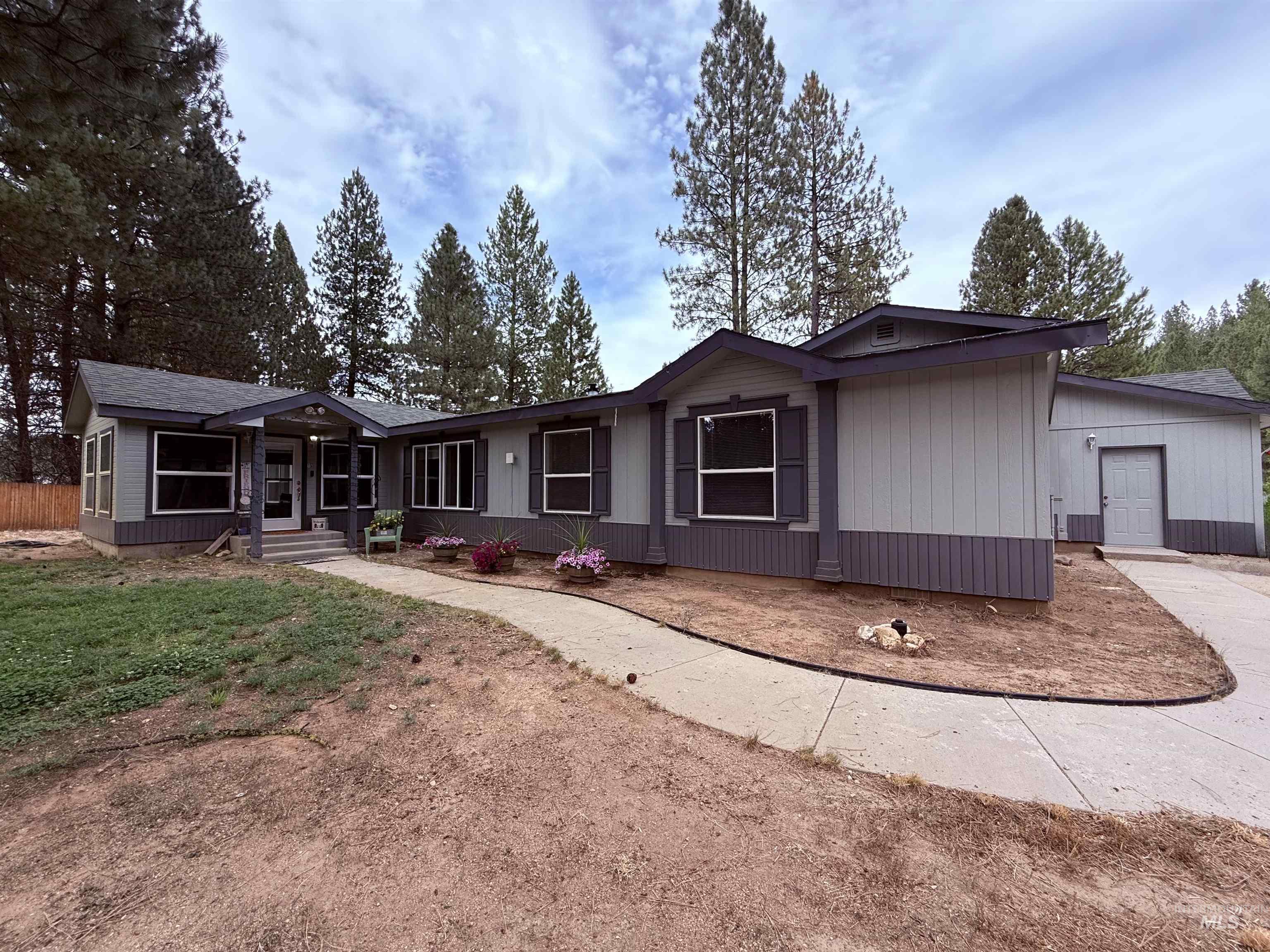 15 Mountain Meadow Rd., Idaho City ID 83631