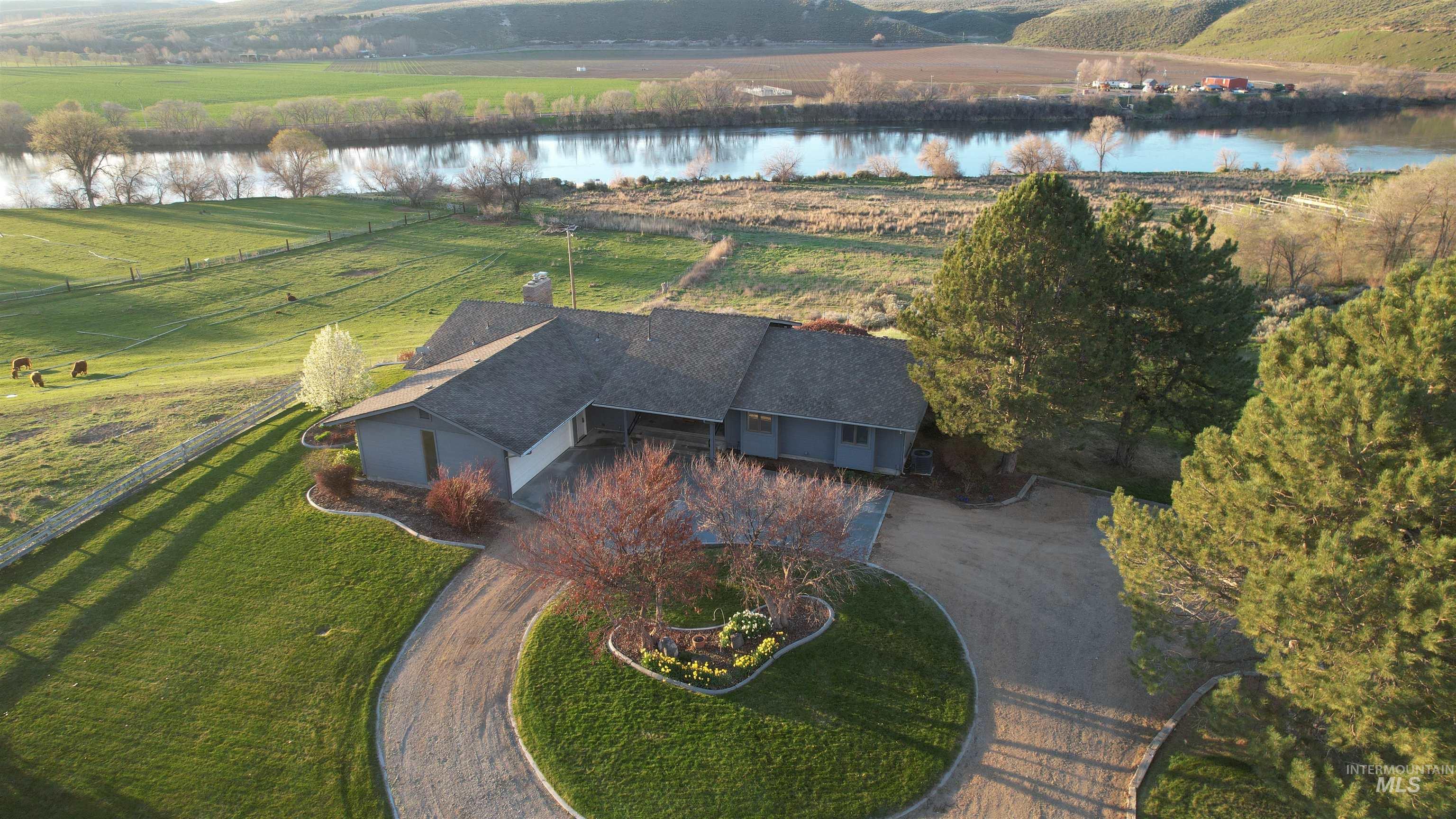 1185 E Cleveland, Glenns Ferry ID 83623