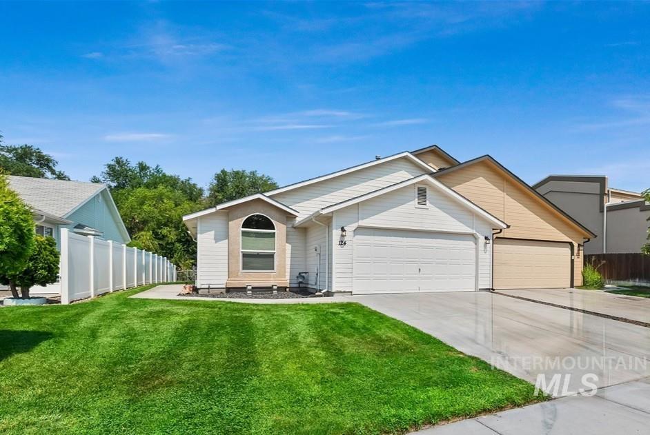 124 South Valley Dr, Nampa ID 83686