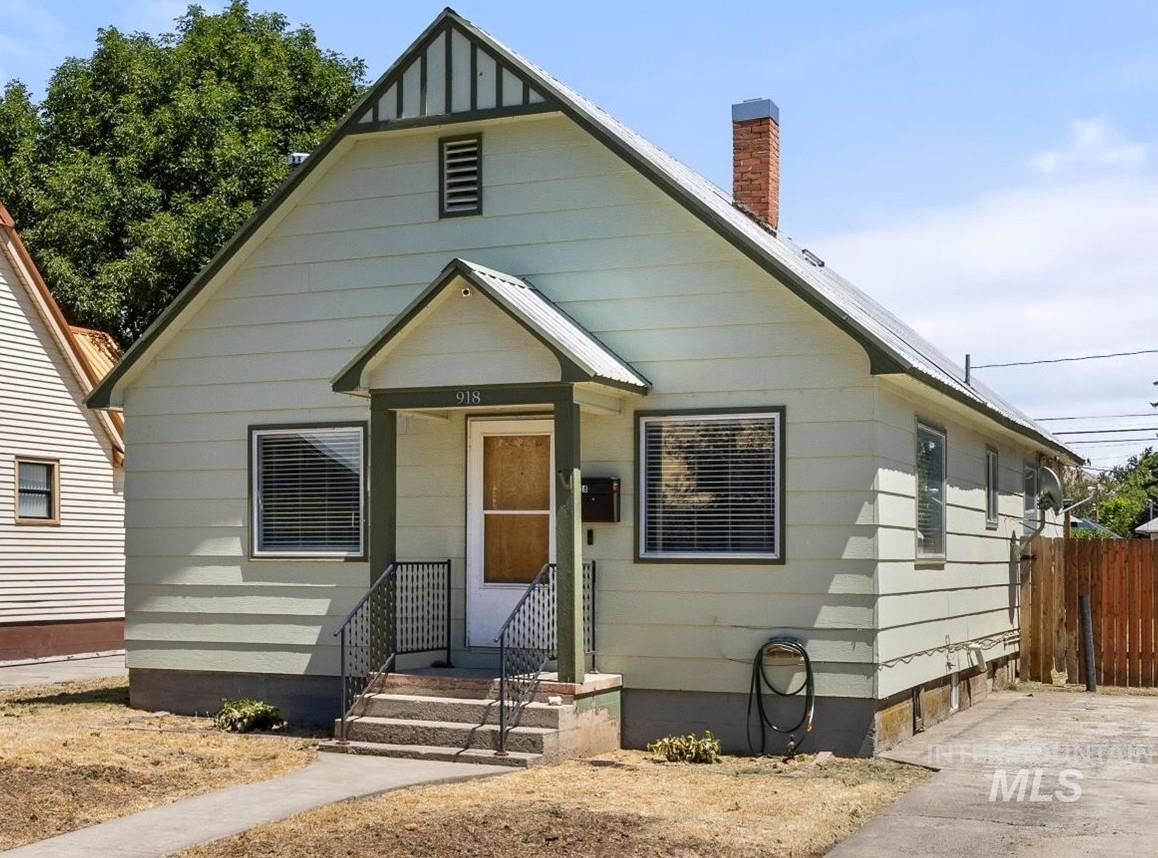 918 W 3rd St, Weiser ID 83672