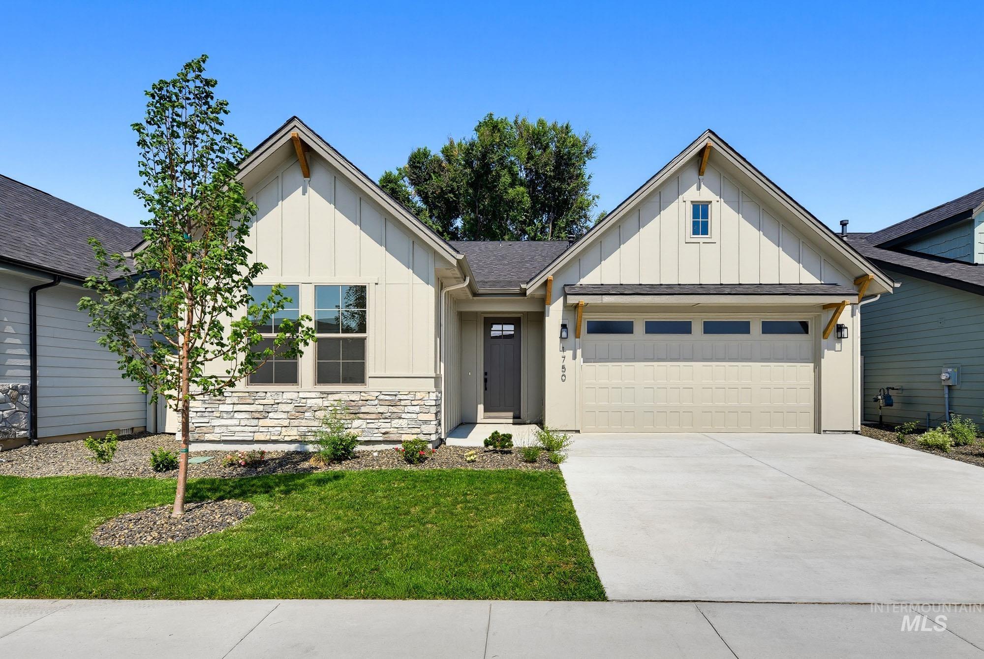 1750 N Green Pine Ln, Star ID 83669