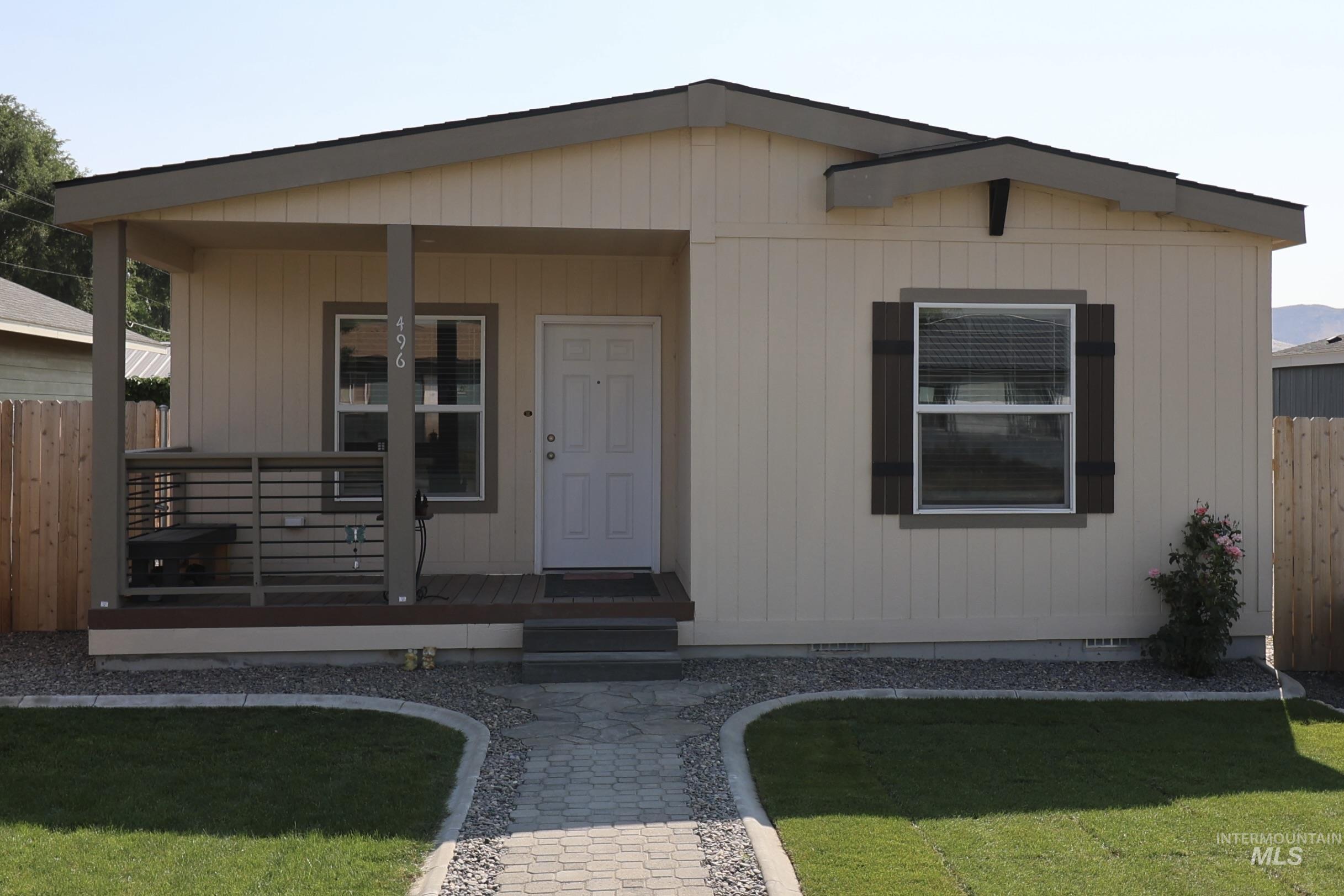 496 N Elm St, Vale OR 97918