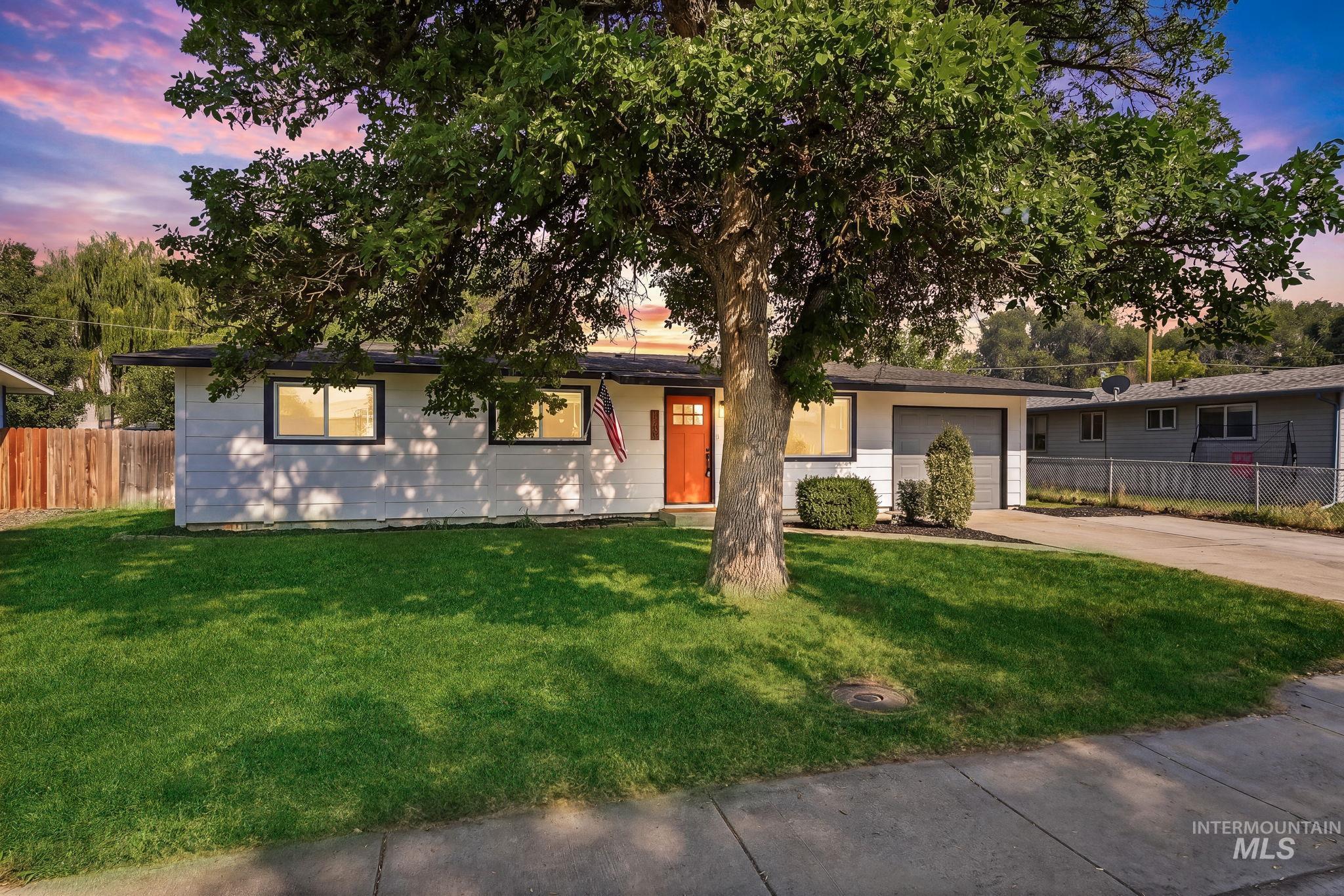 108 N Rowena St, Nampa ID 83651