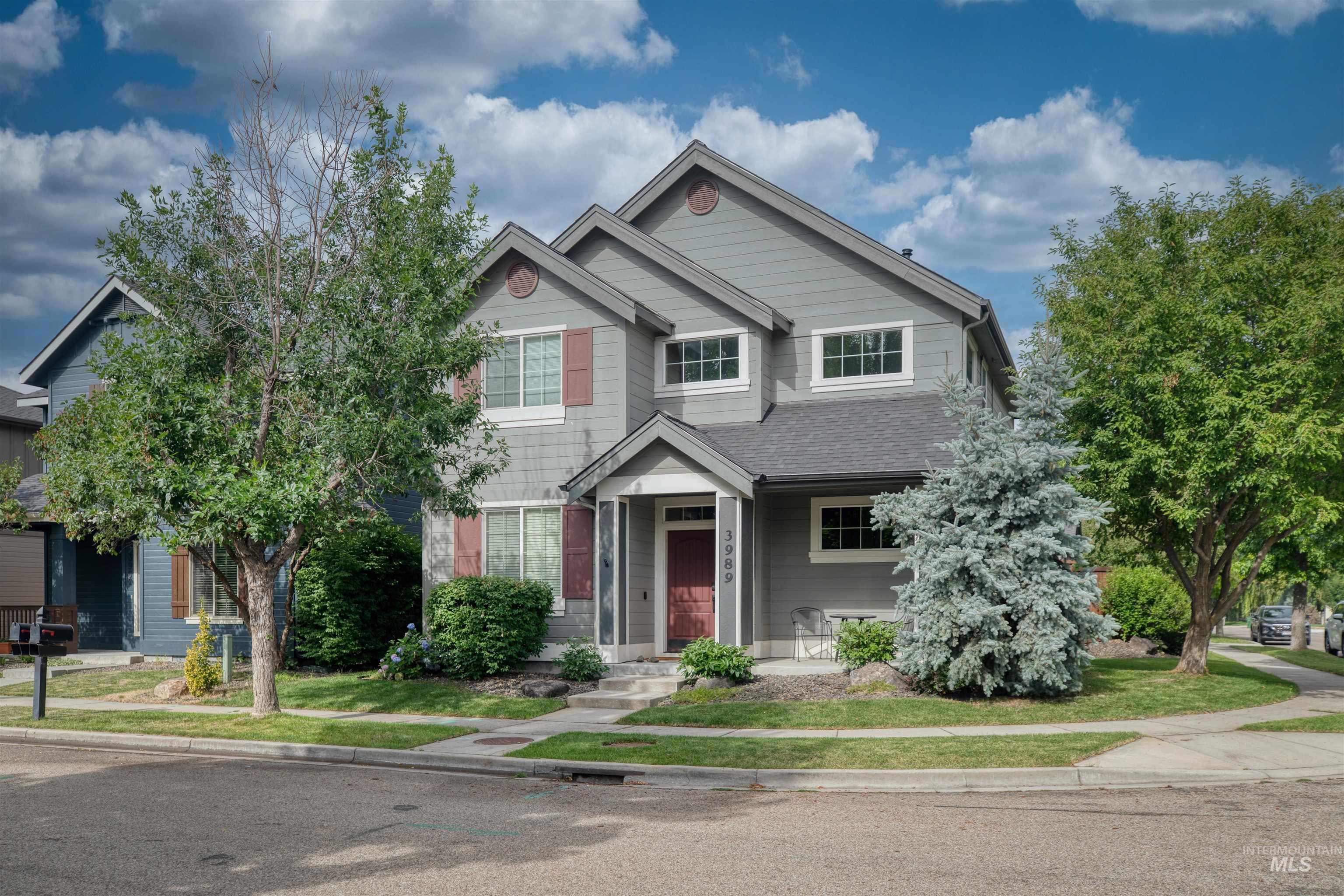 3989 N Park Crossing Ave, Meridian ID 83646