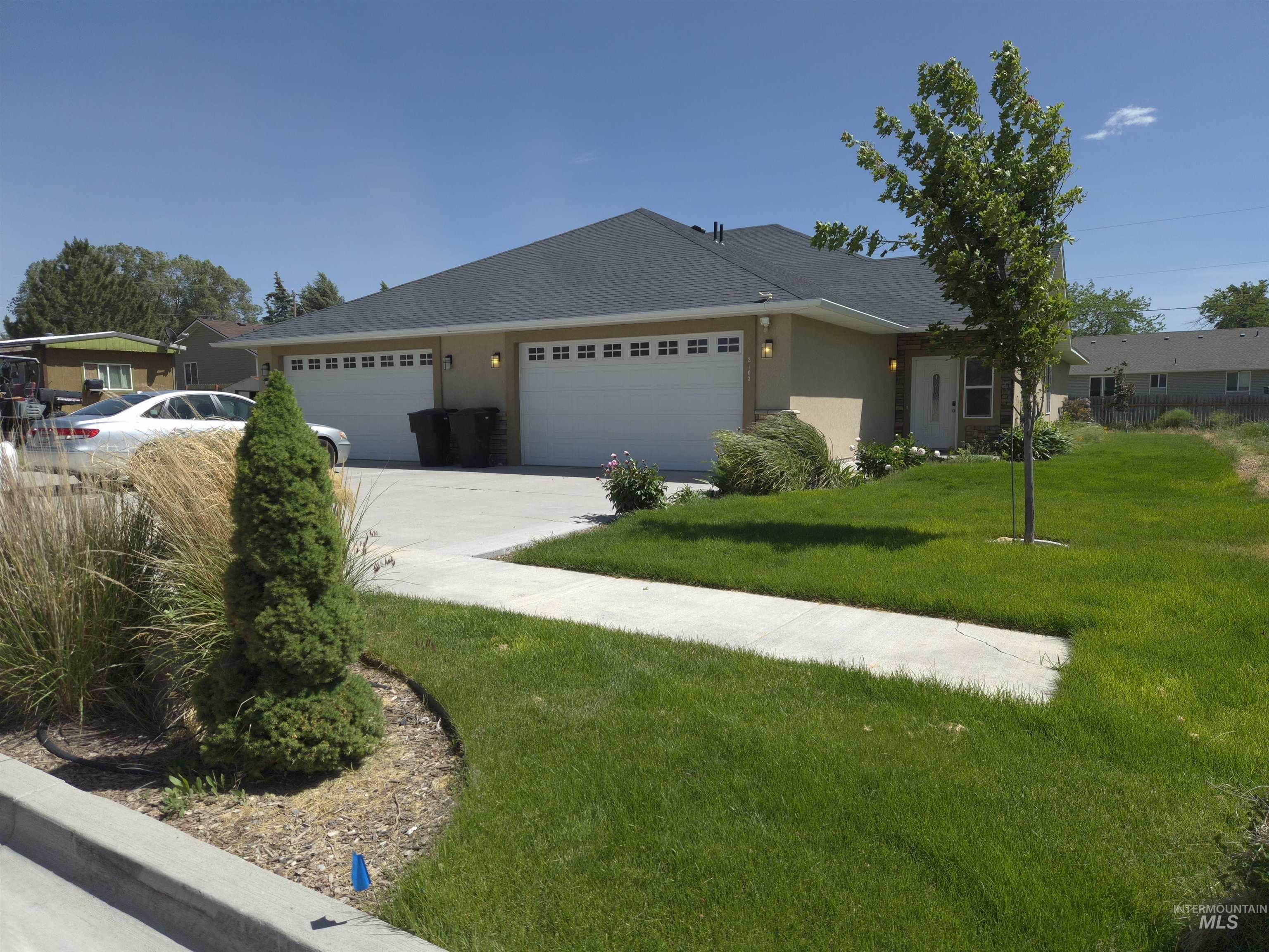2103 Fort Hall Av, American Falls ID 83211