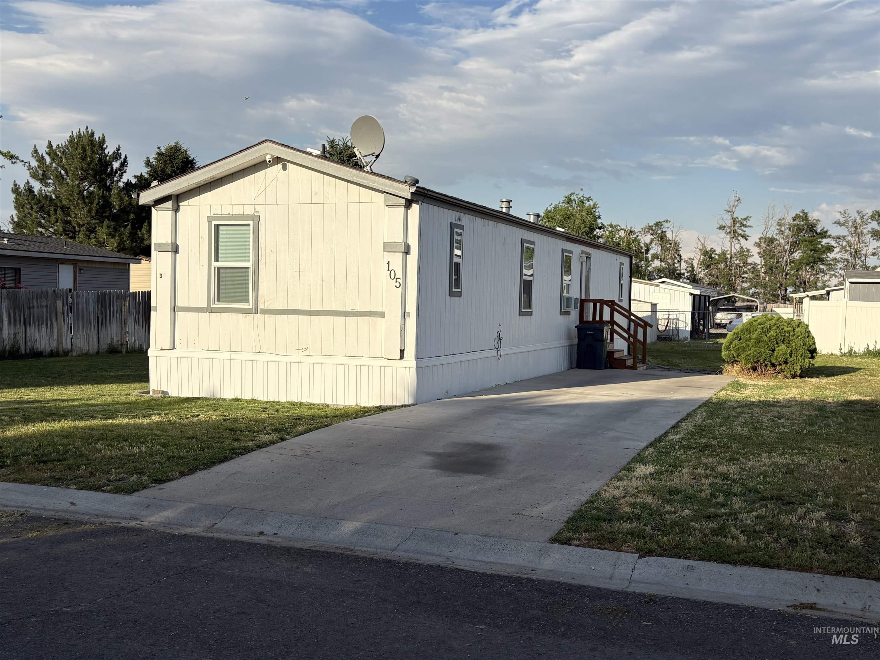 715 E Center Street #105, Kimberly ID 83314