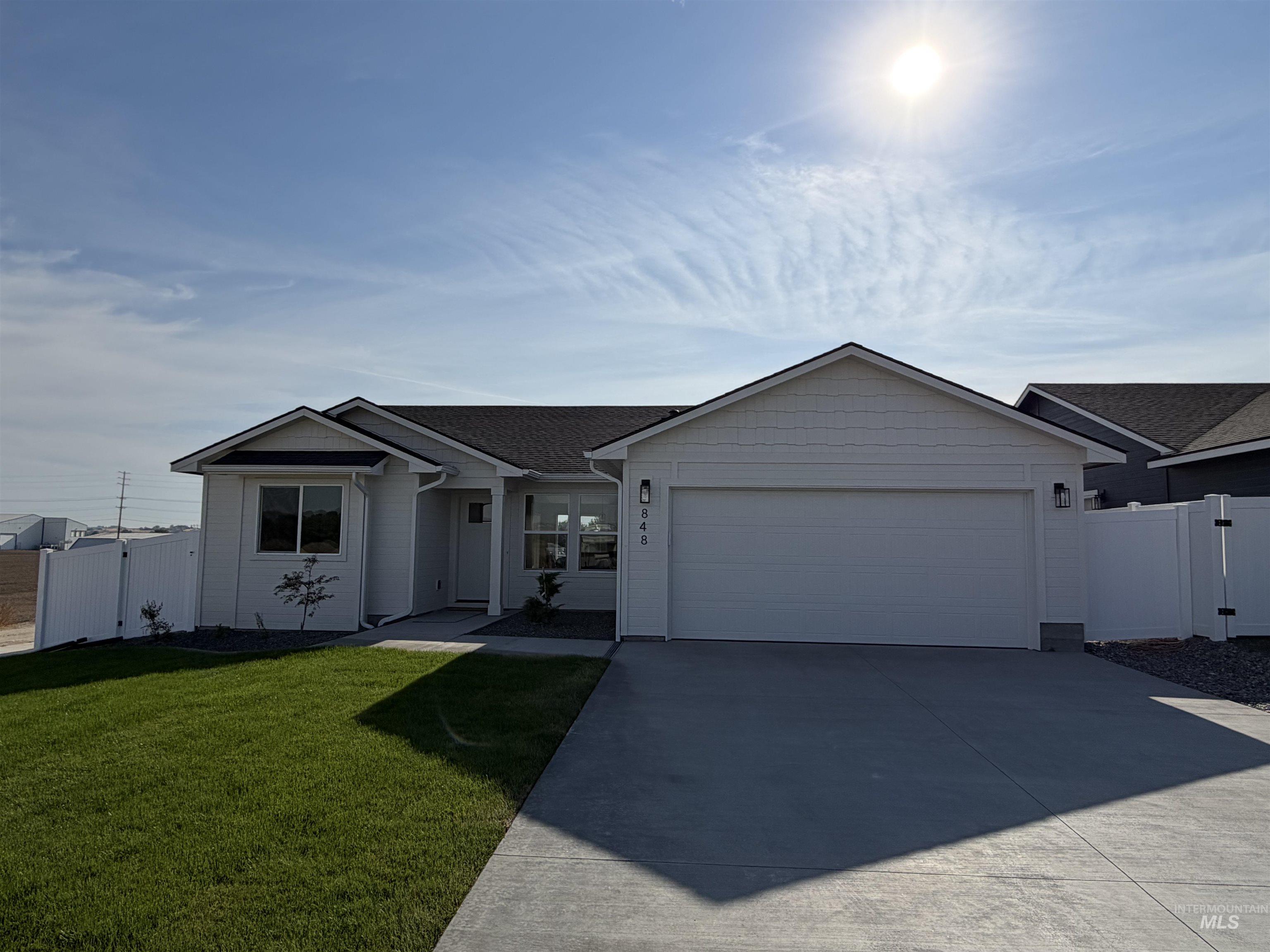 848 N 5th St, Nyssa OR 97913