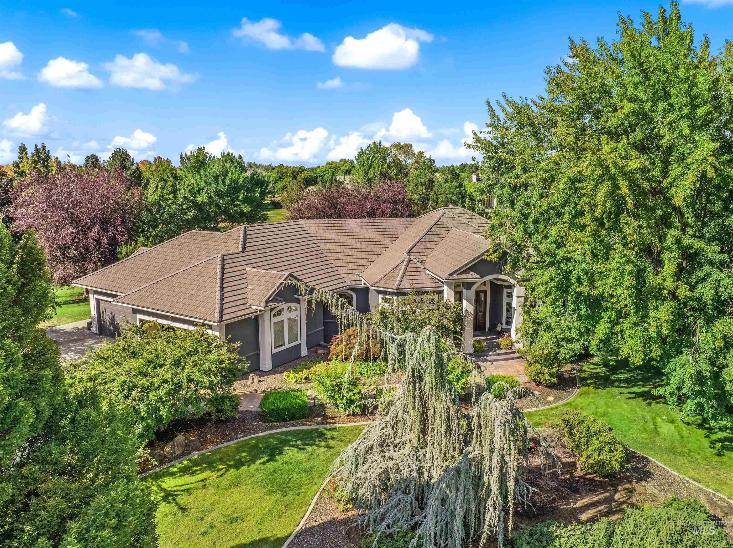 7061 N Penncross Way, Meridian ID 83646