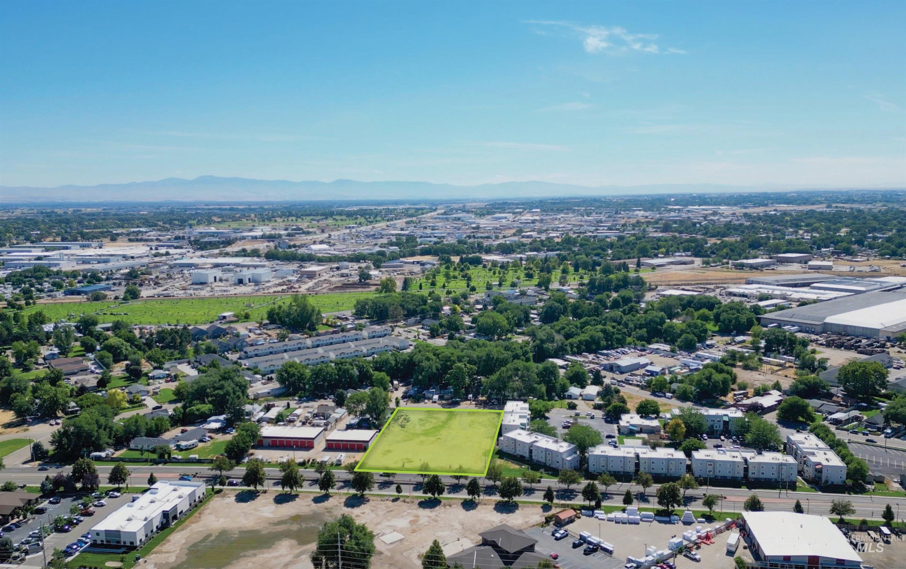 341 N Gateway, Nampa ID 83687