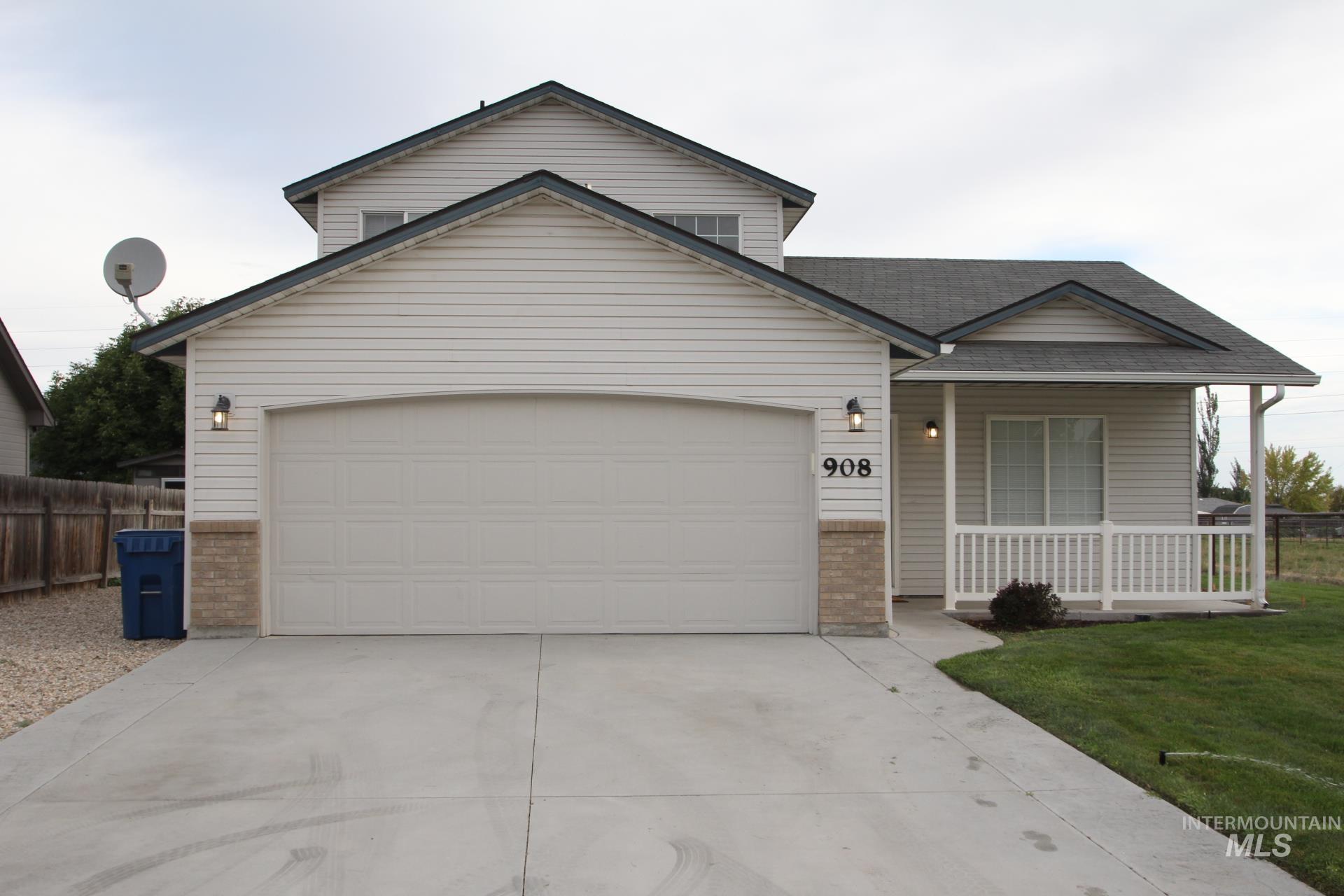 908 S Lily St., Nampa ID 83686