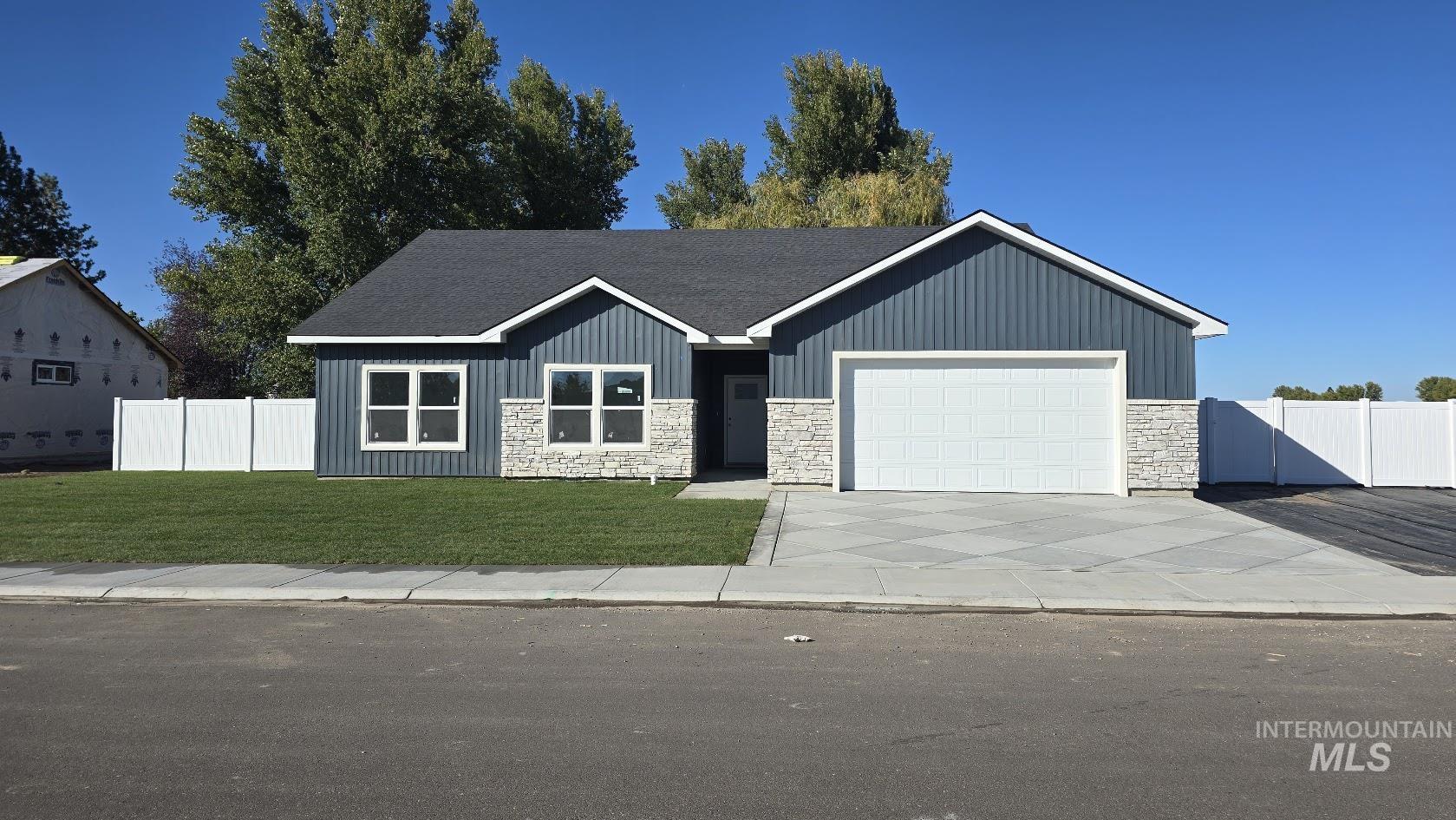 1216 Bronze Drive, Rupert ID 83350