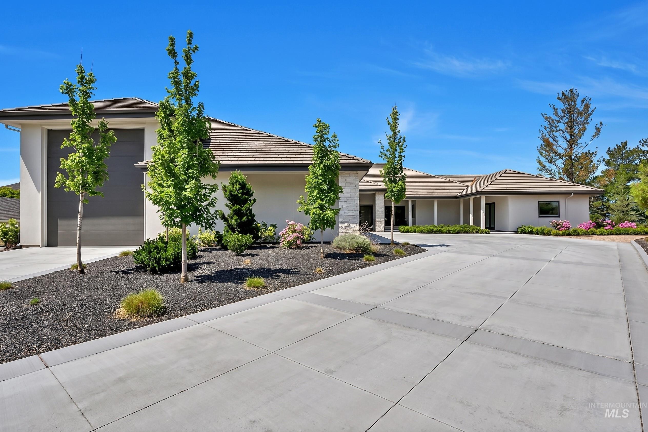 329 W Thornberry Dr, Boise ID 83702