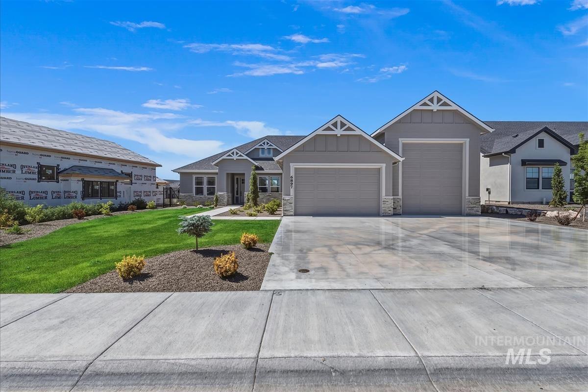 6897 E Chicken Hawk Loop, Nampa ID 83686