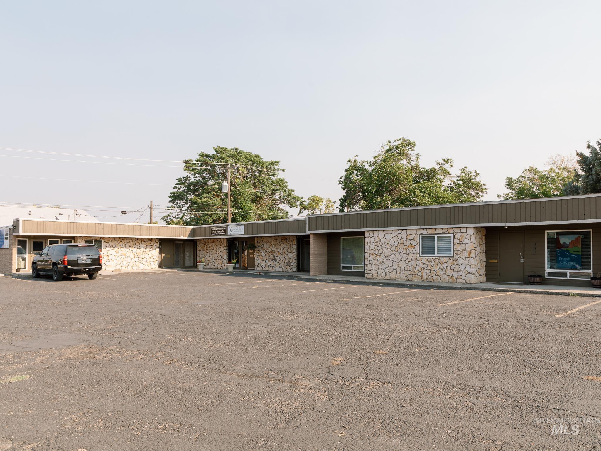 992 W Idaho, Ontario OR 97914