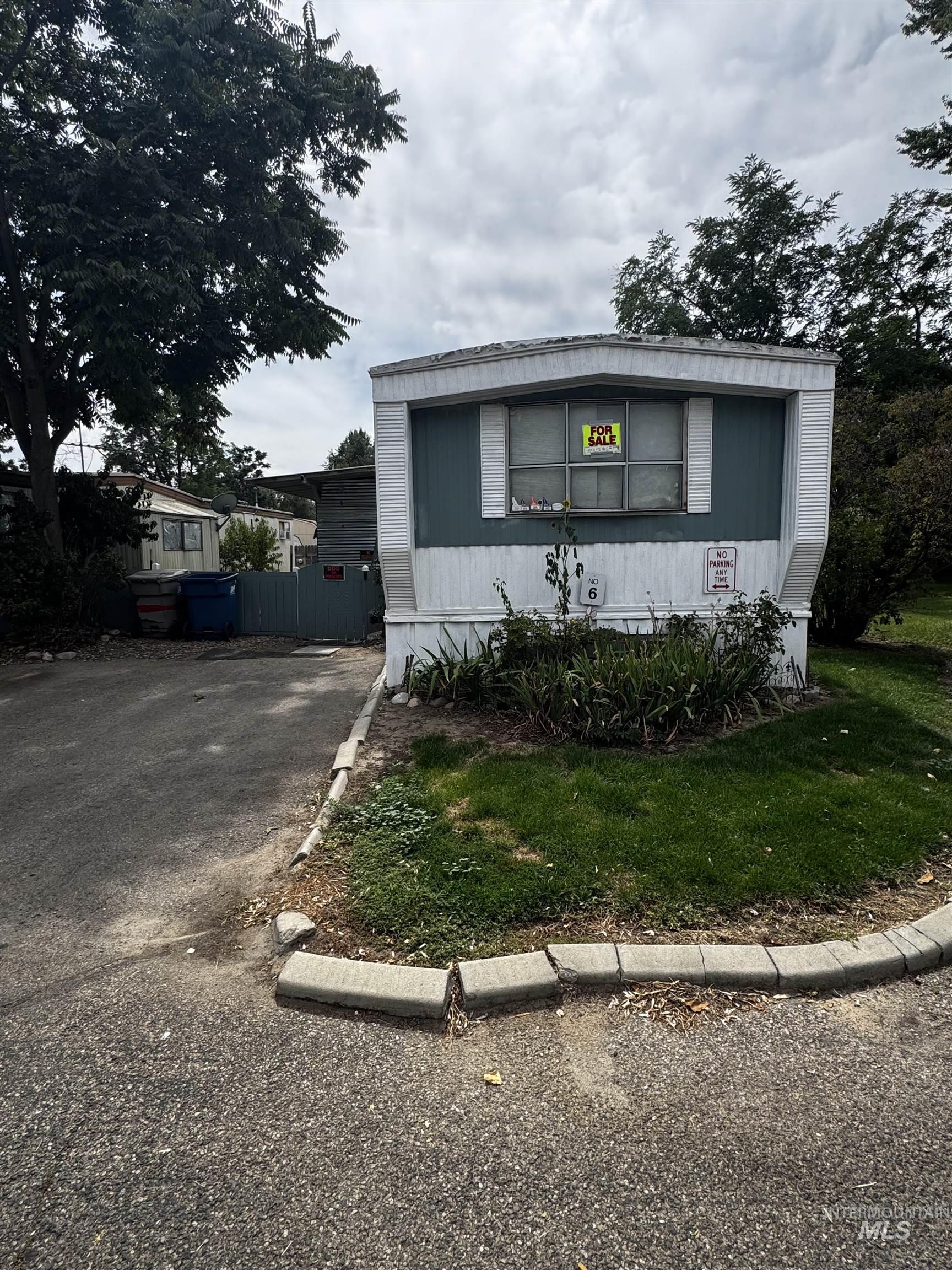 306 E 47th St # 6, Garden City ID 83714