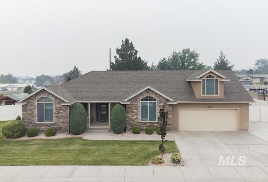 1030 Oakwood St, Burley ID 83318