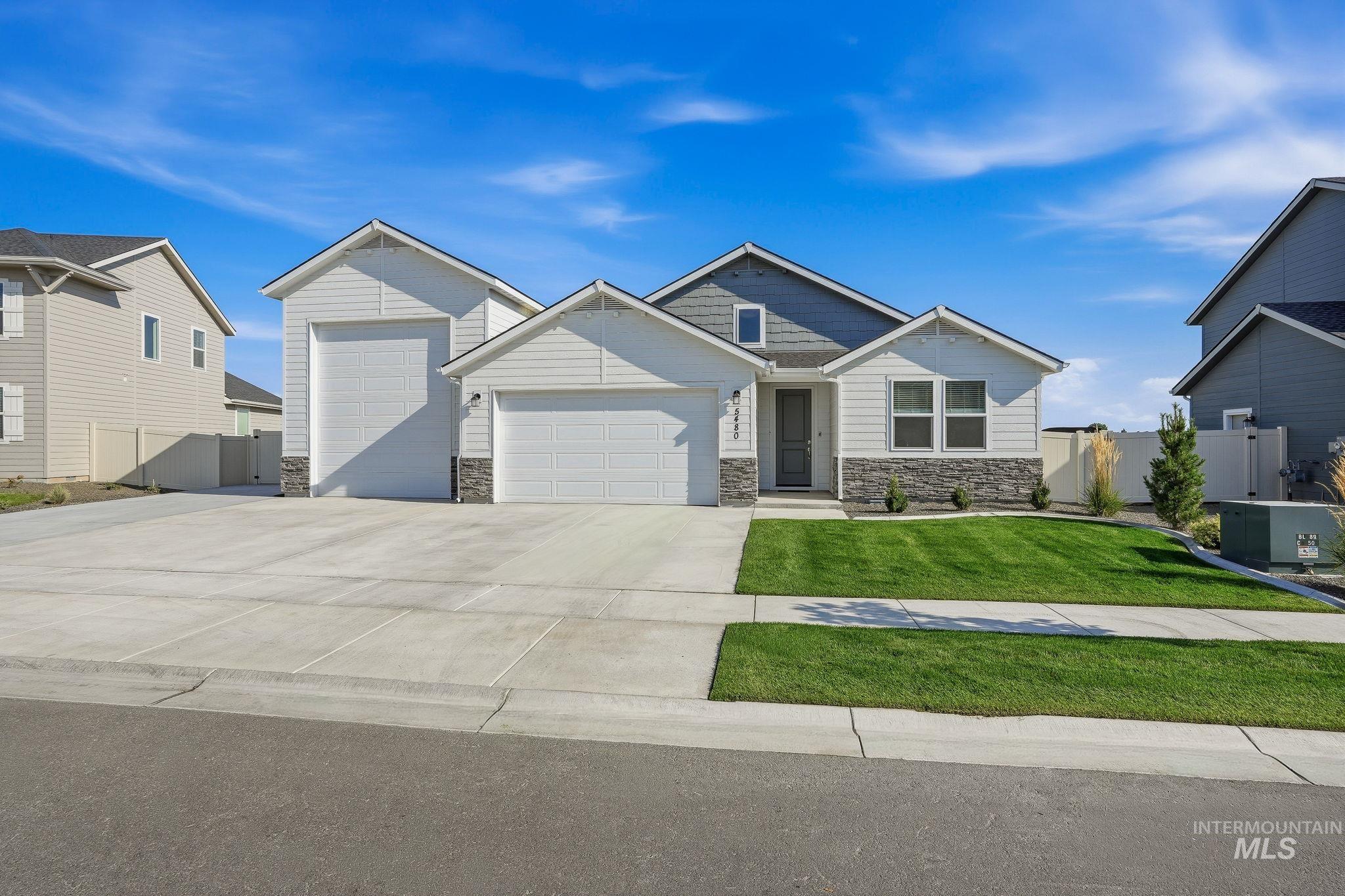 5480 E Bridal Veil Falls, Nampa ID 83686