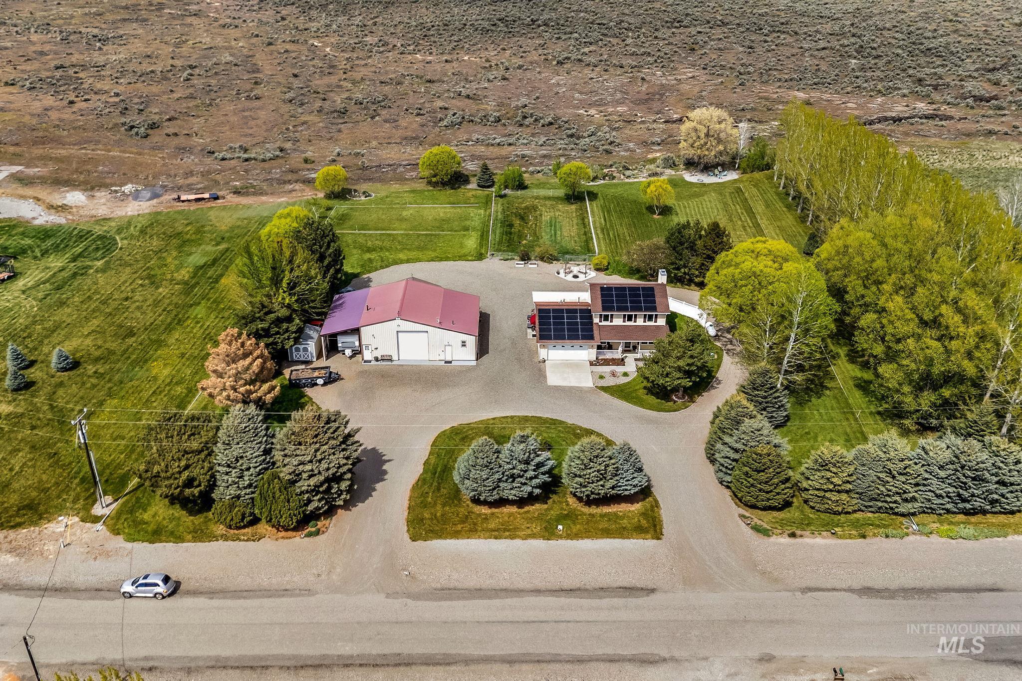 12 W Huyser Dr, Shoshone ID 83352