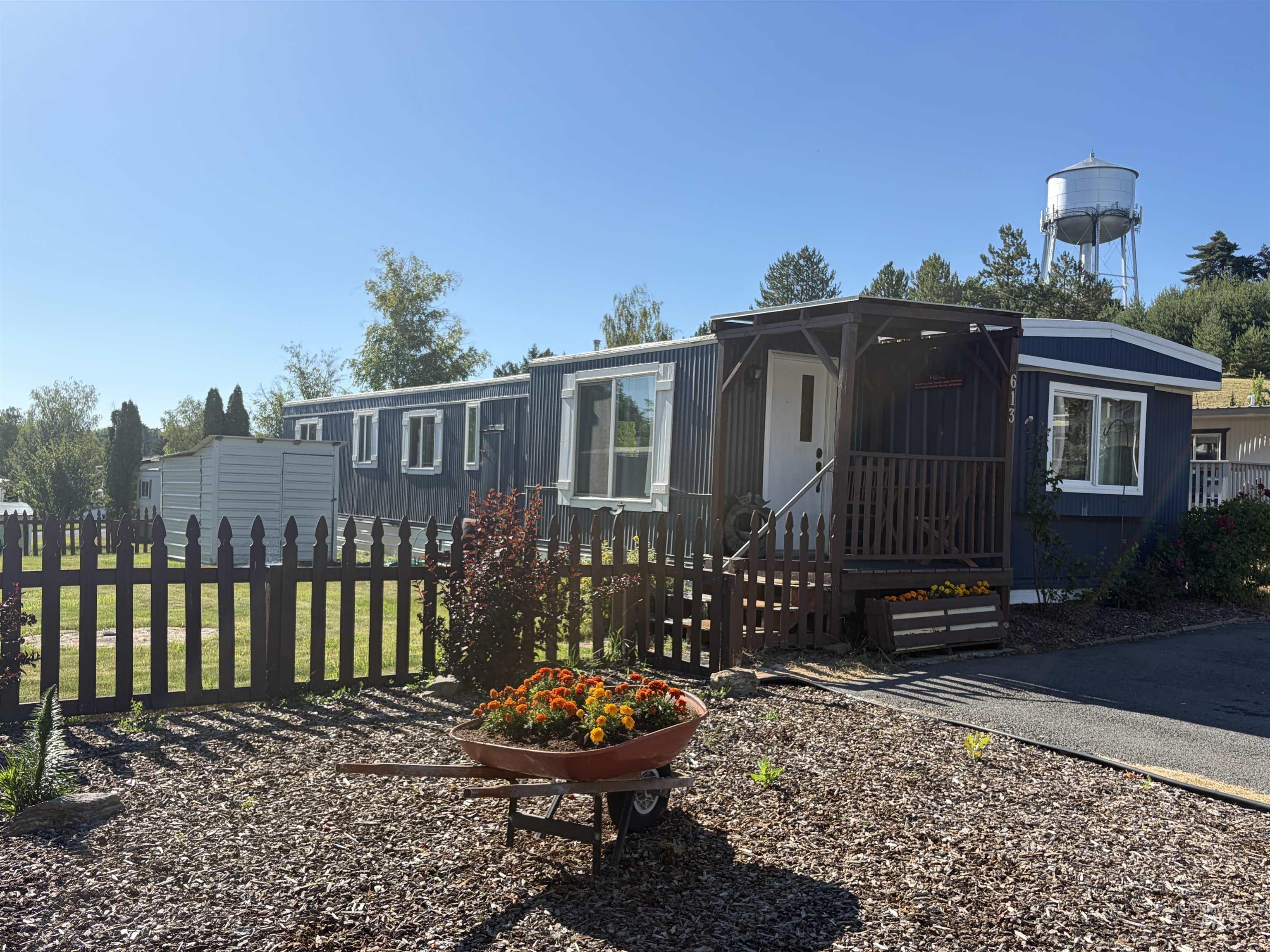 411 N Almon # 613, Moscow ID 83843