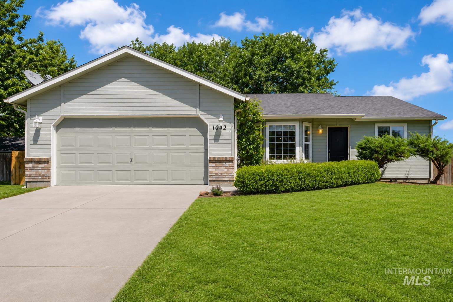 1042 N Stonehenge Way, Meridian ID 83642