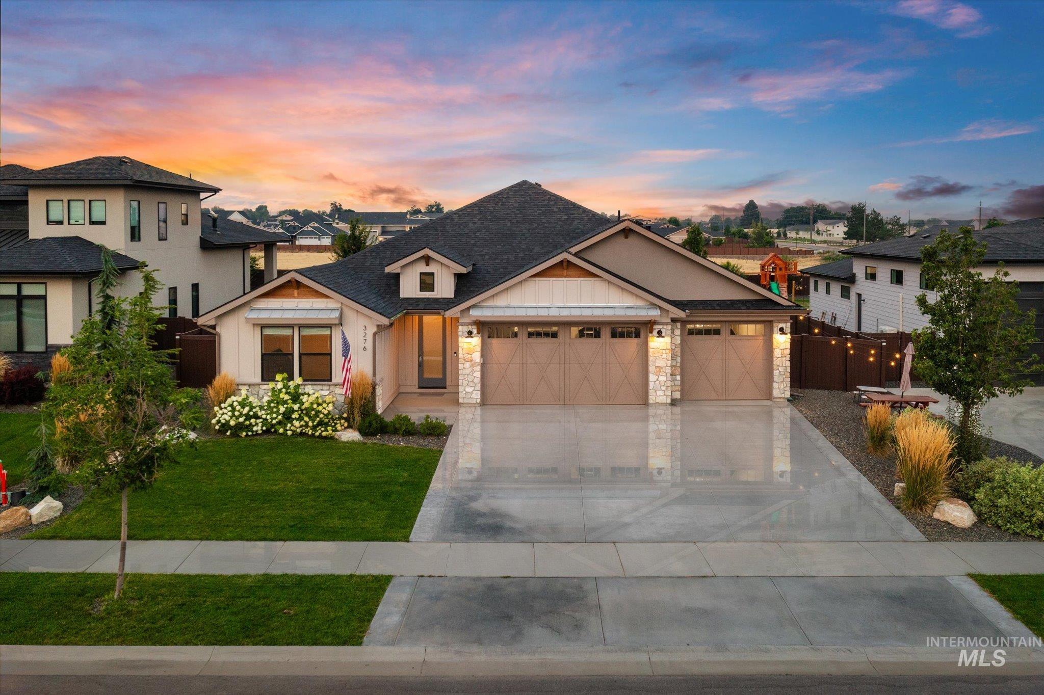 3276 N Fire Flower Ave, Star ID 83669