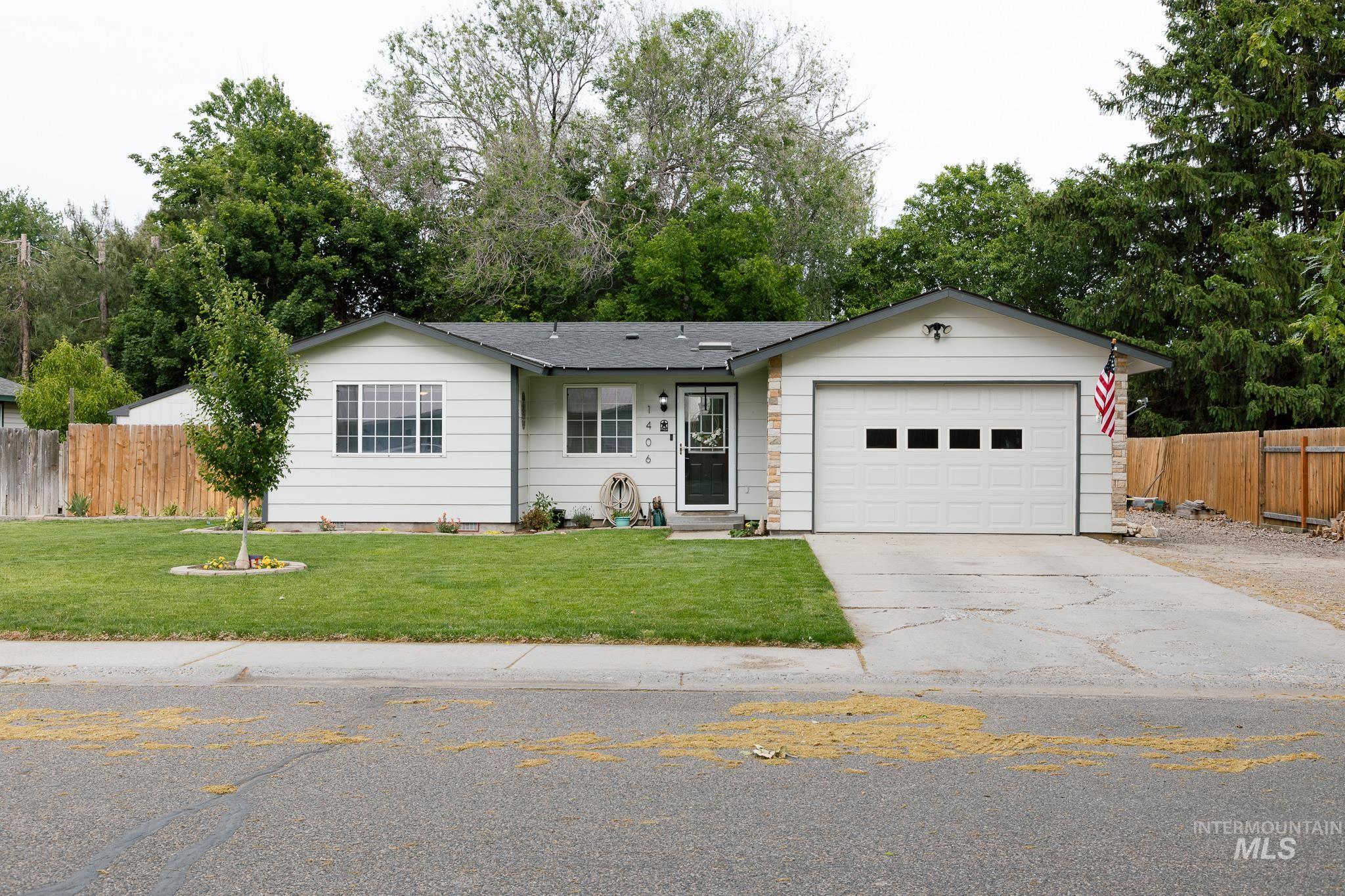 1406 N Lucille, Fruitland ID 83619