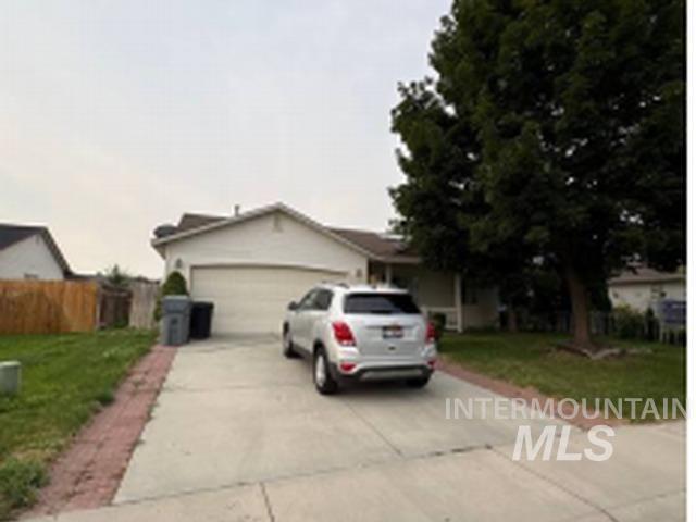 3816 Bennington St, Caldwell ID 83608