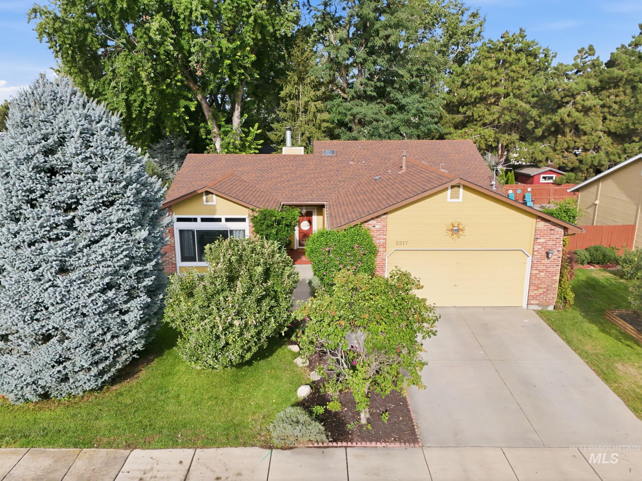 2217 N Amethyst Ave, Meridian ID 83646